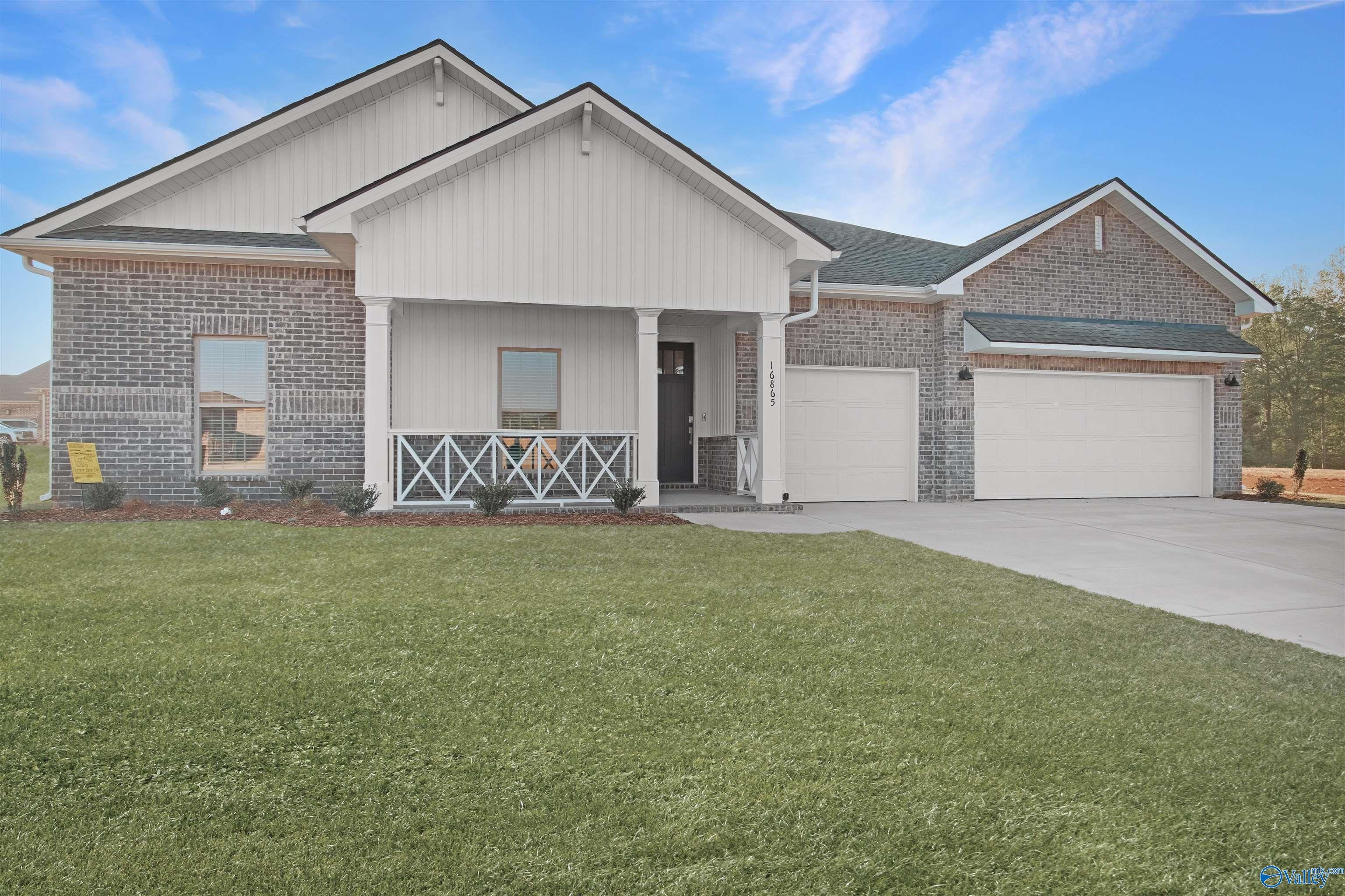 22518 Donahue Drive — photo