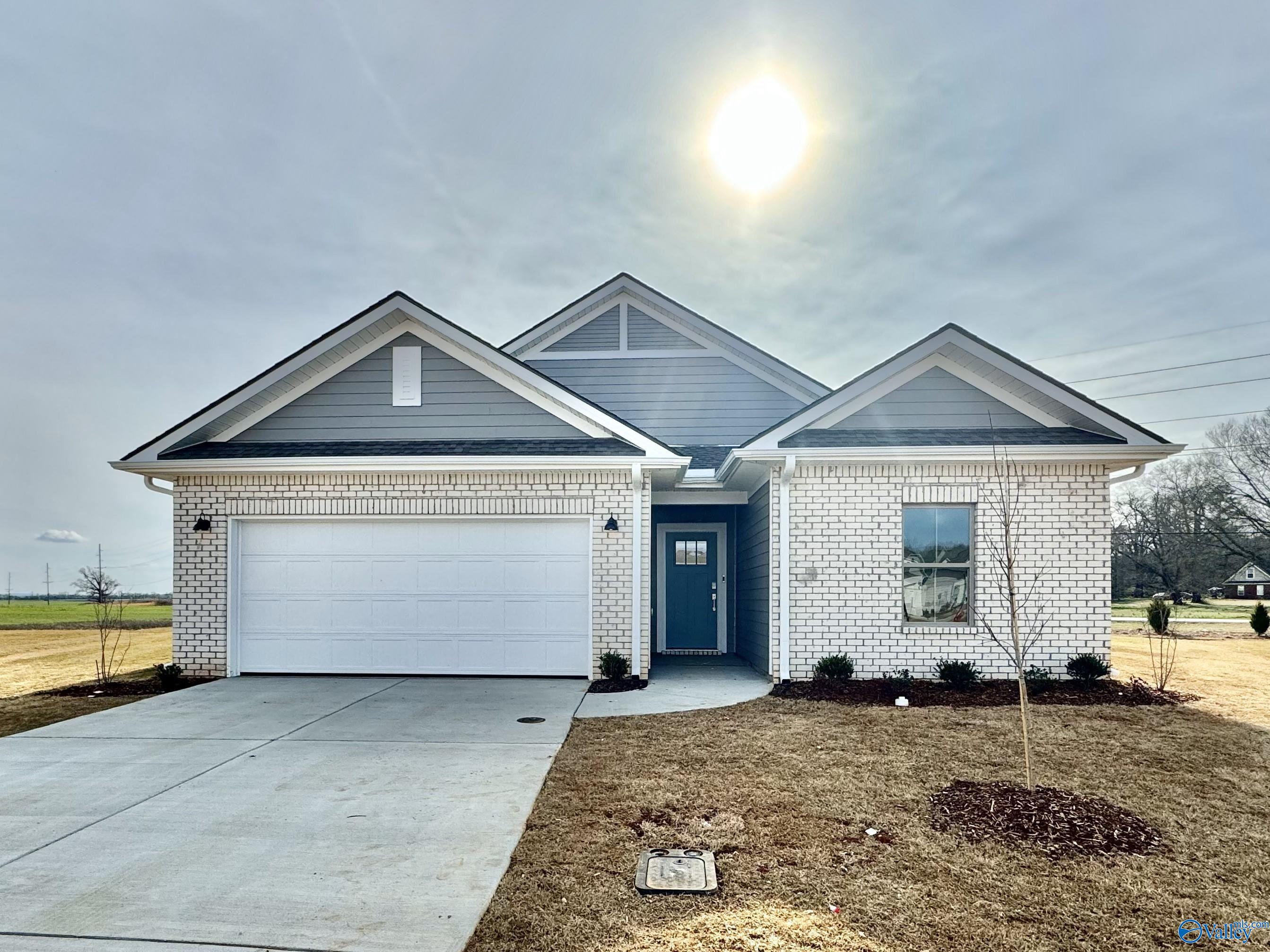 7232 Maple Creek Drive SE — photo