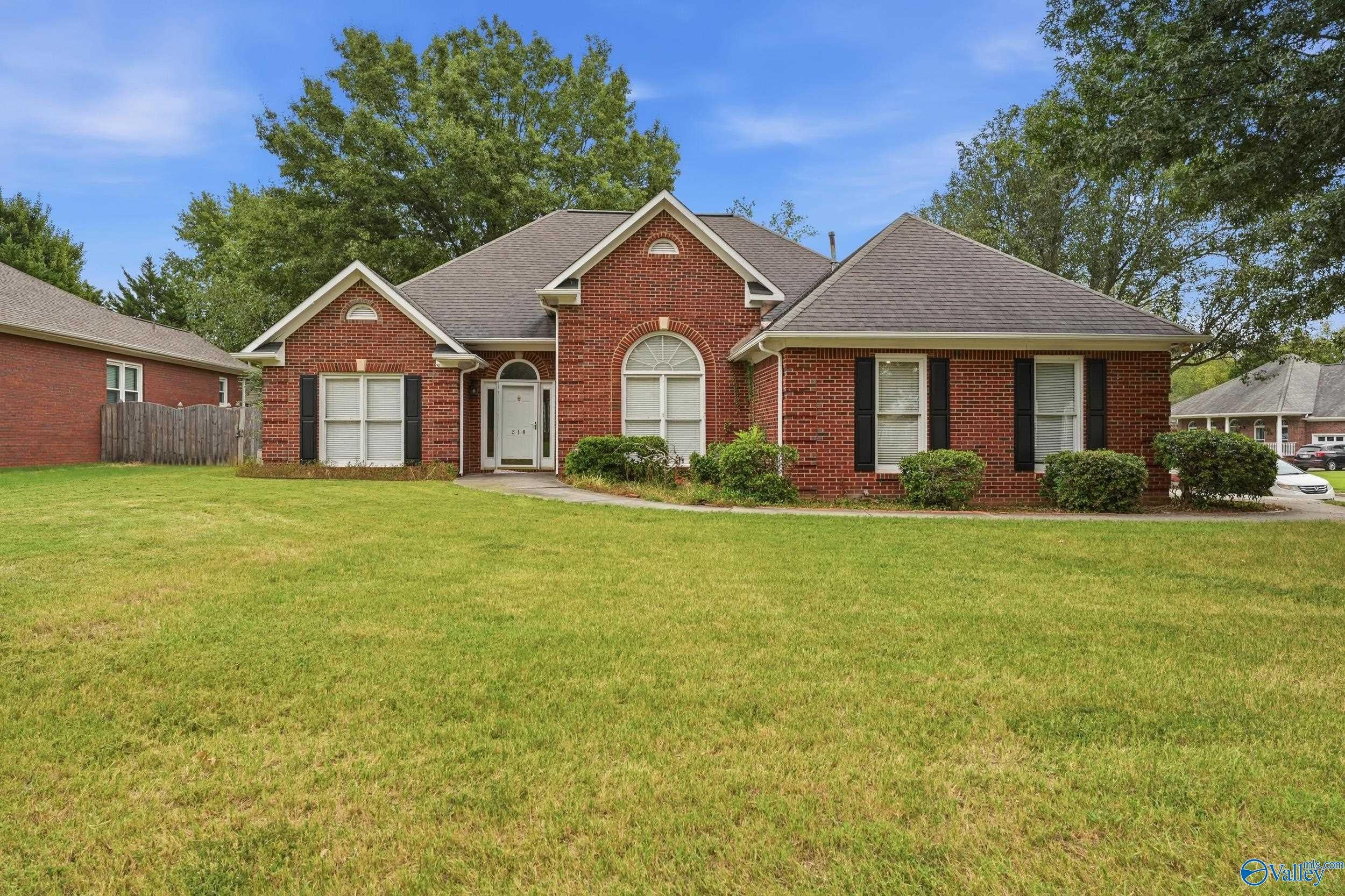 210 Pebble Brook Drive — photo