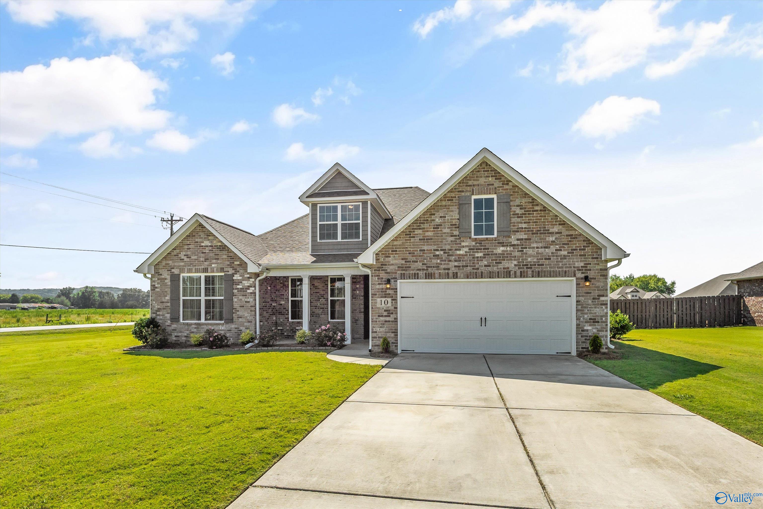 10 Winchester Drive, Decatur, AL 35603 — photo 2