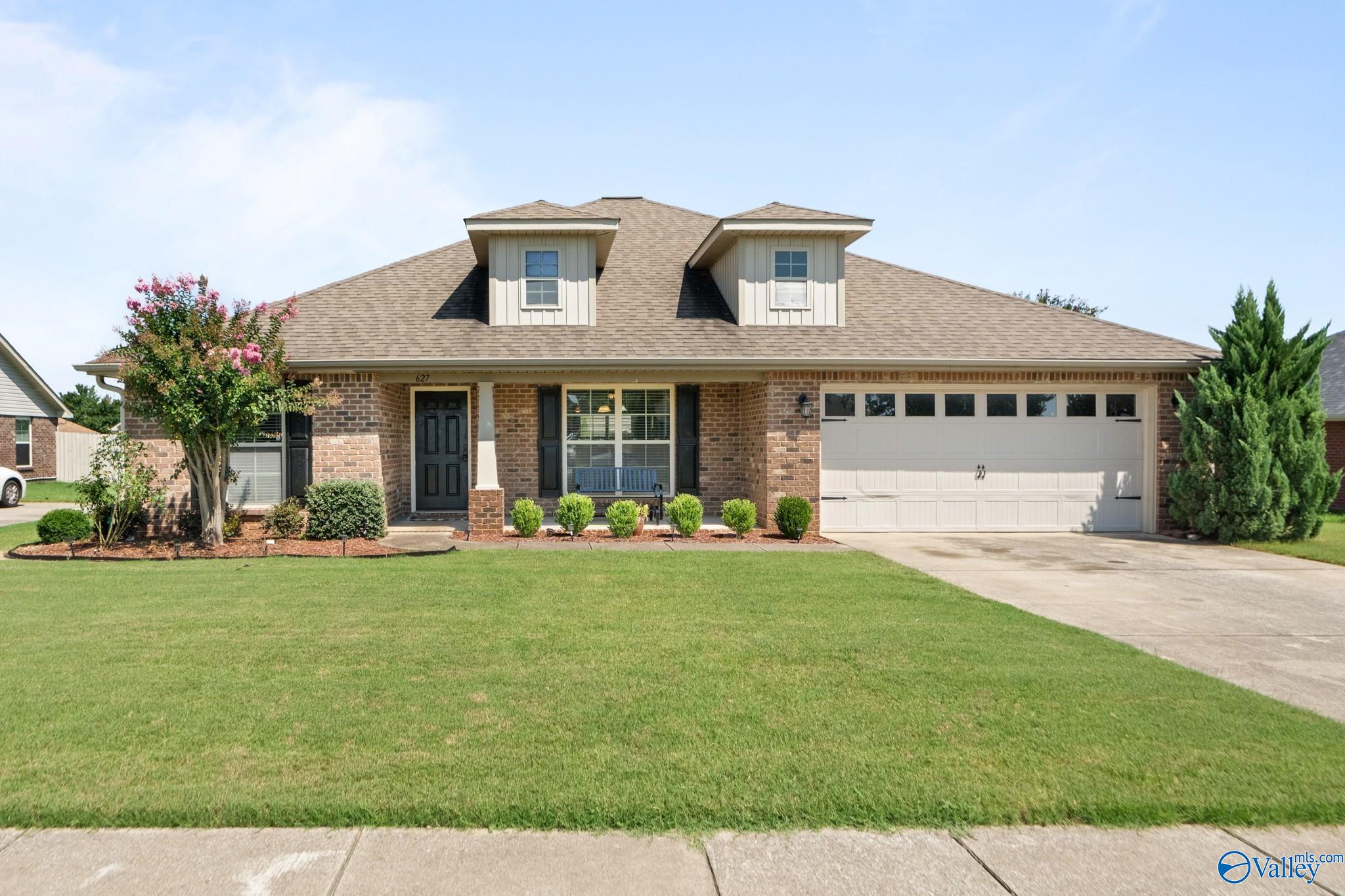 627 Summer Cove Circle NW — photo