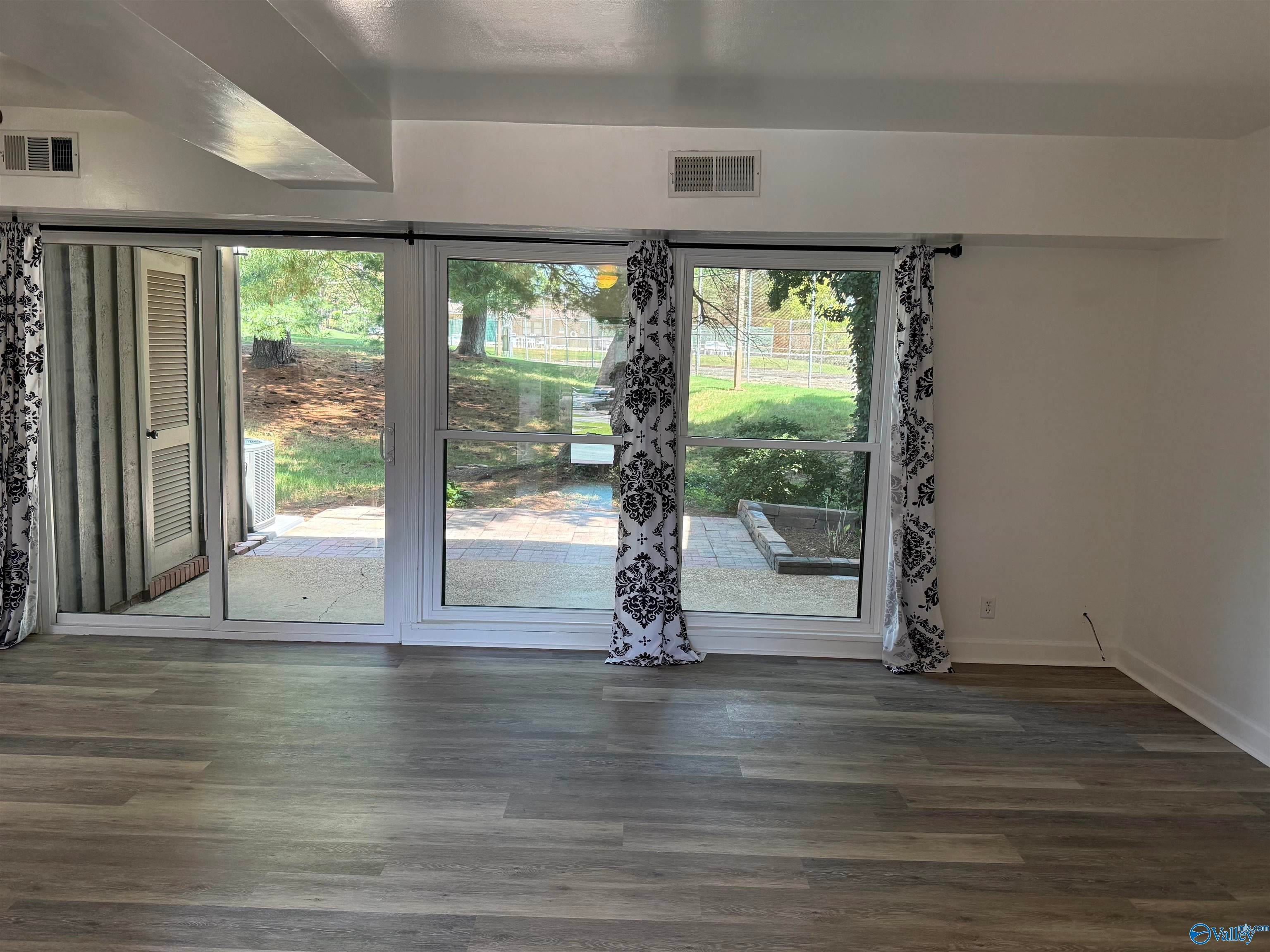 2207 SW Colony Drive — photo