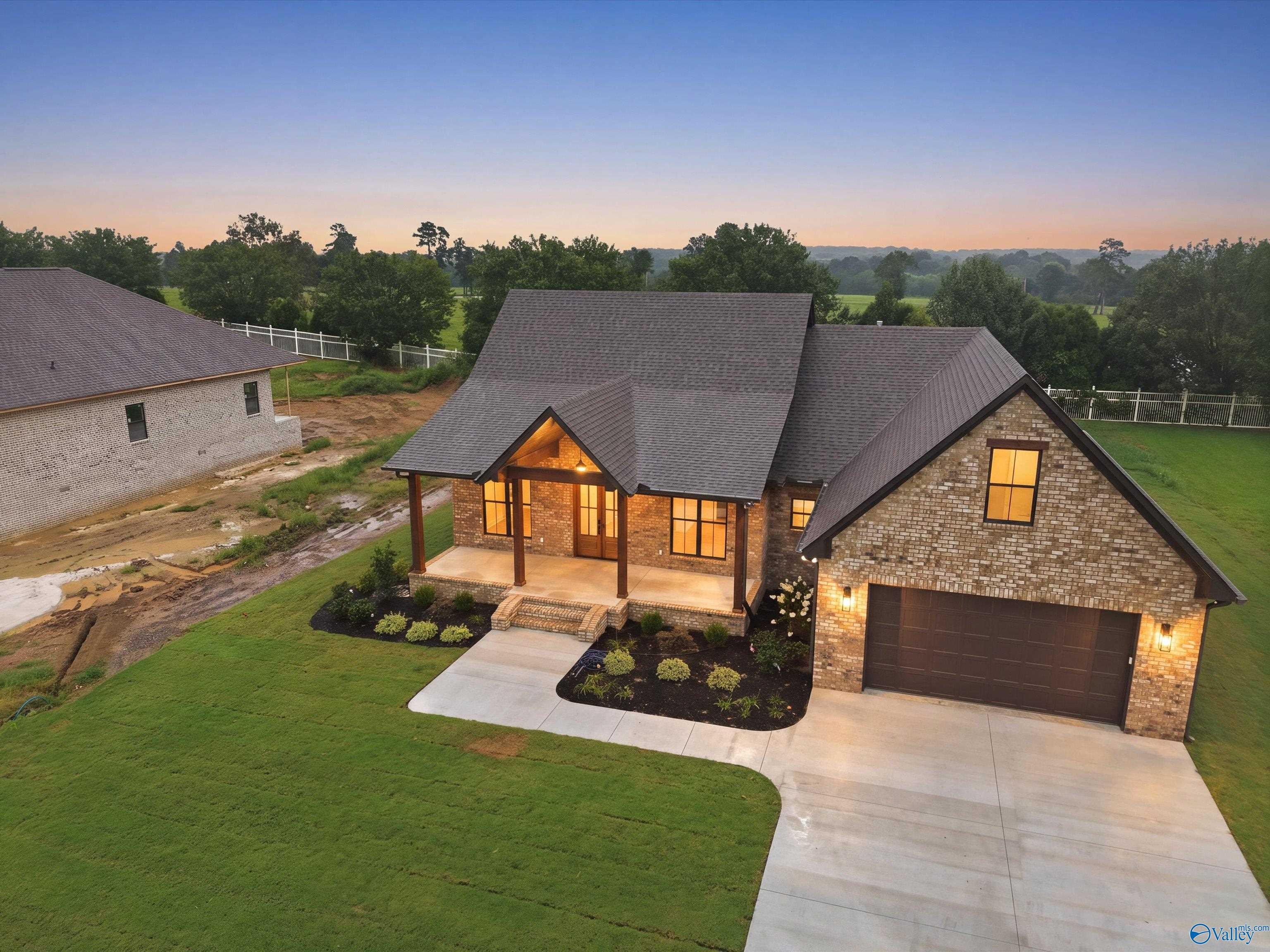 64 Krimson Circle — photo