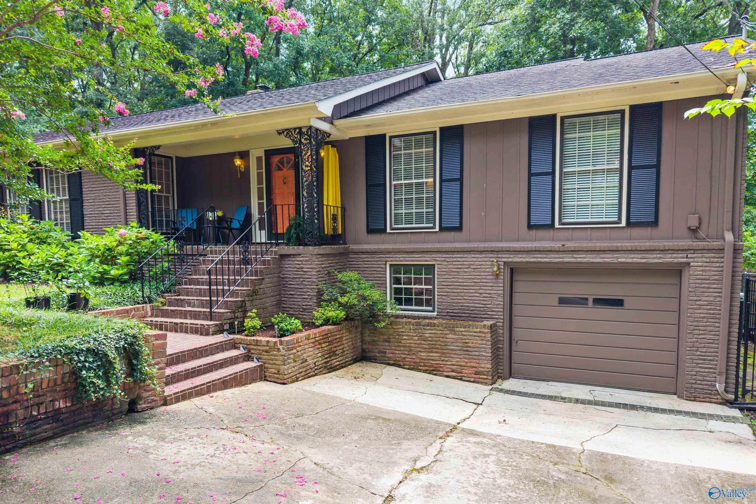 1206 Bob Wallace Avenue SE — photo