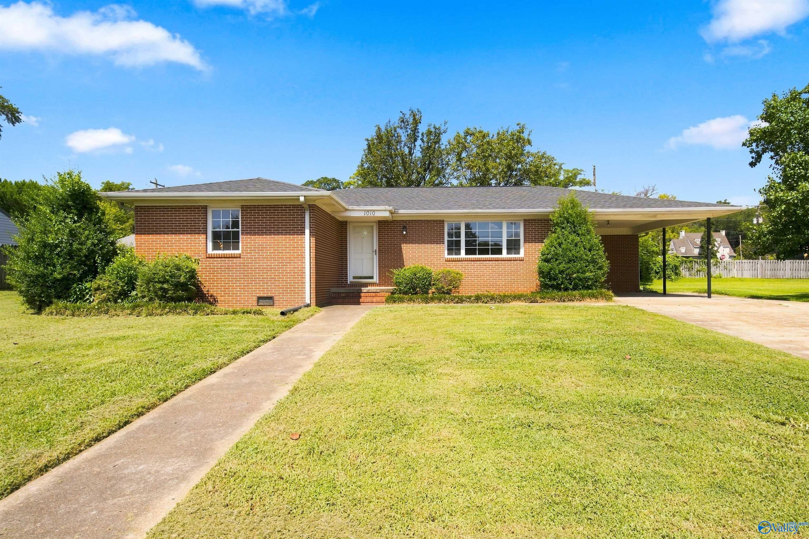 1010 Blount Avenue — photo