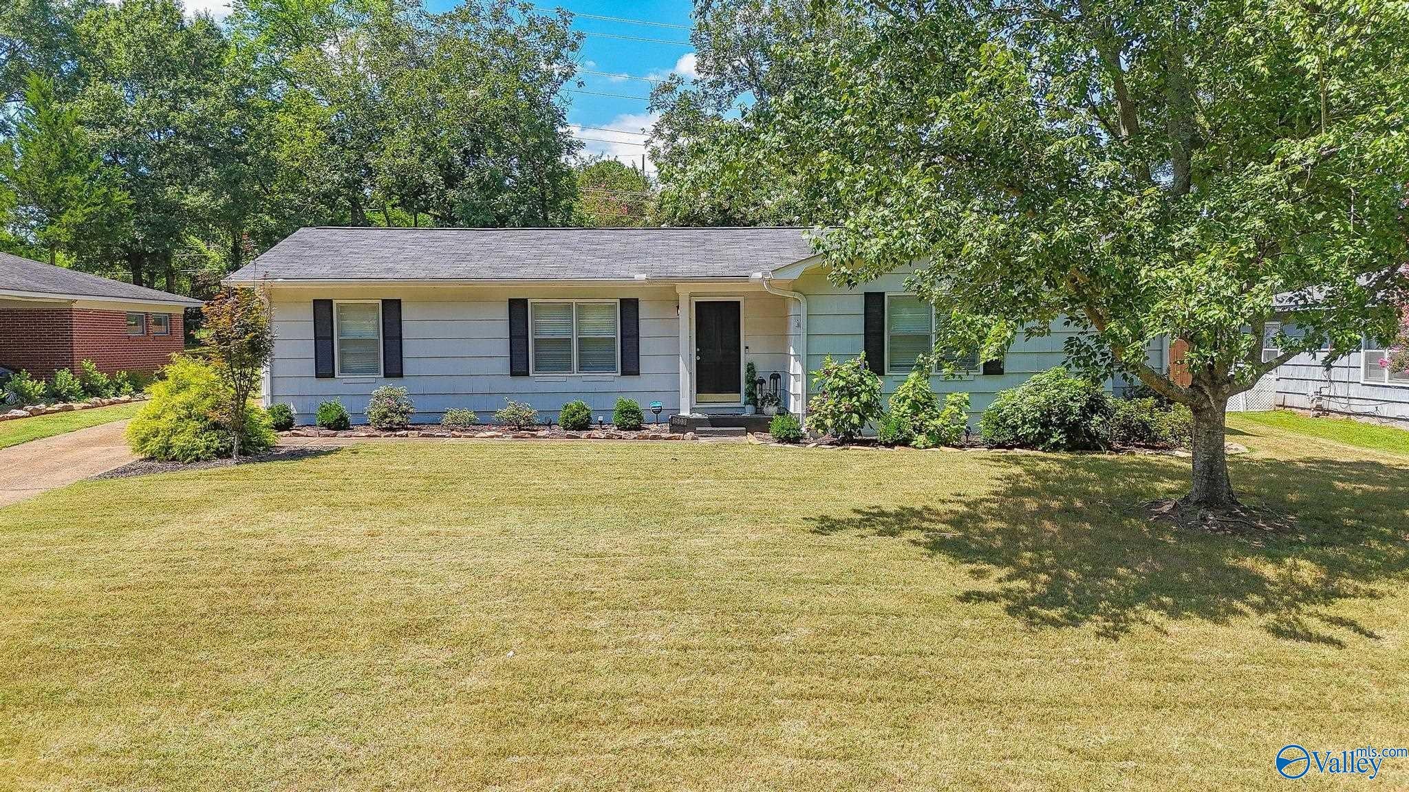 1503 Pennylane SE — photo