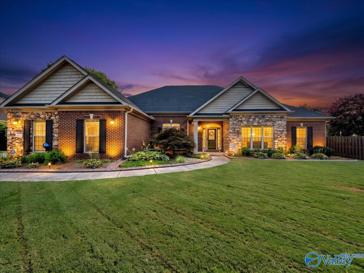 102 River Laurel Way — photo