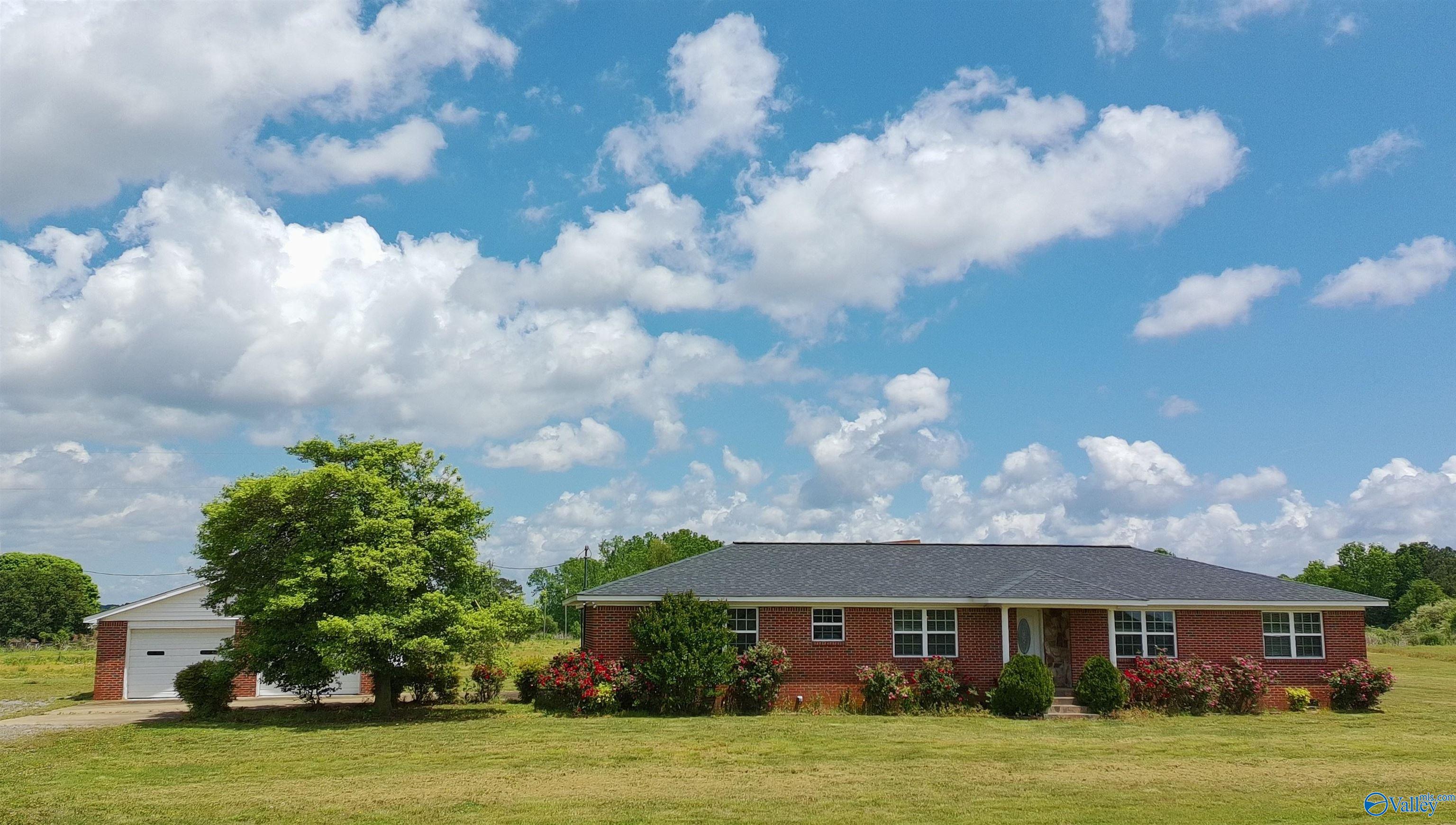 1277 County Road 843 — photo