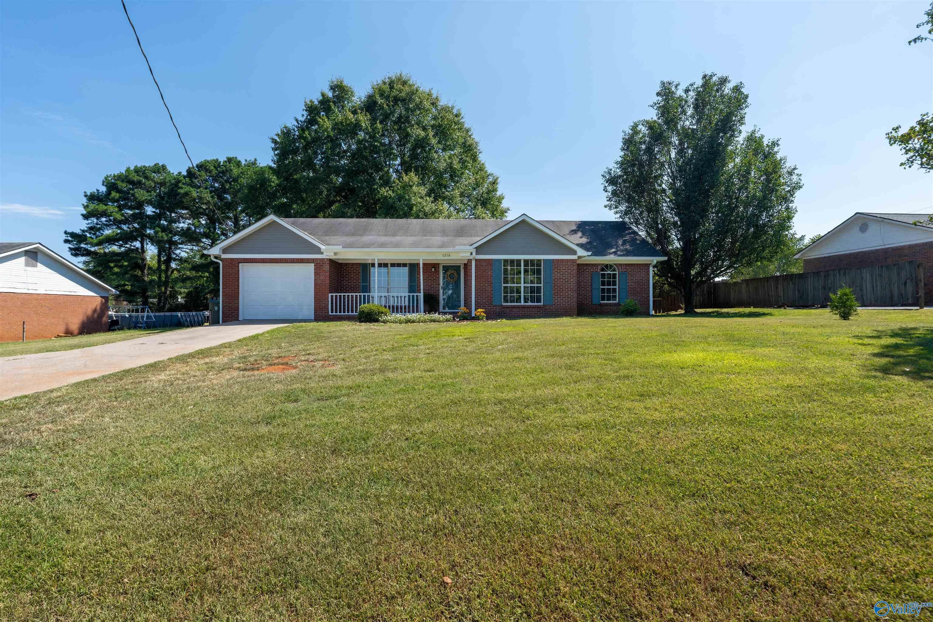 1216 Charity Lane — photo
