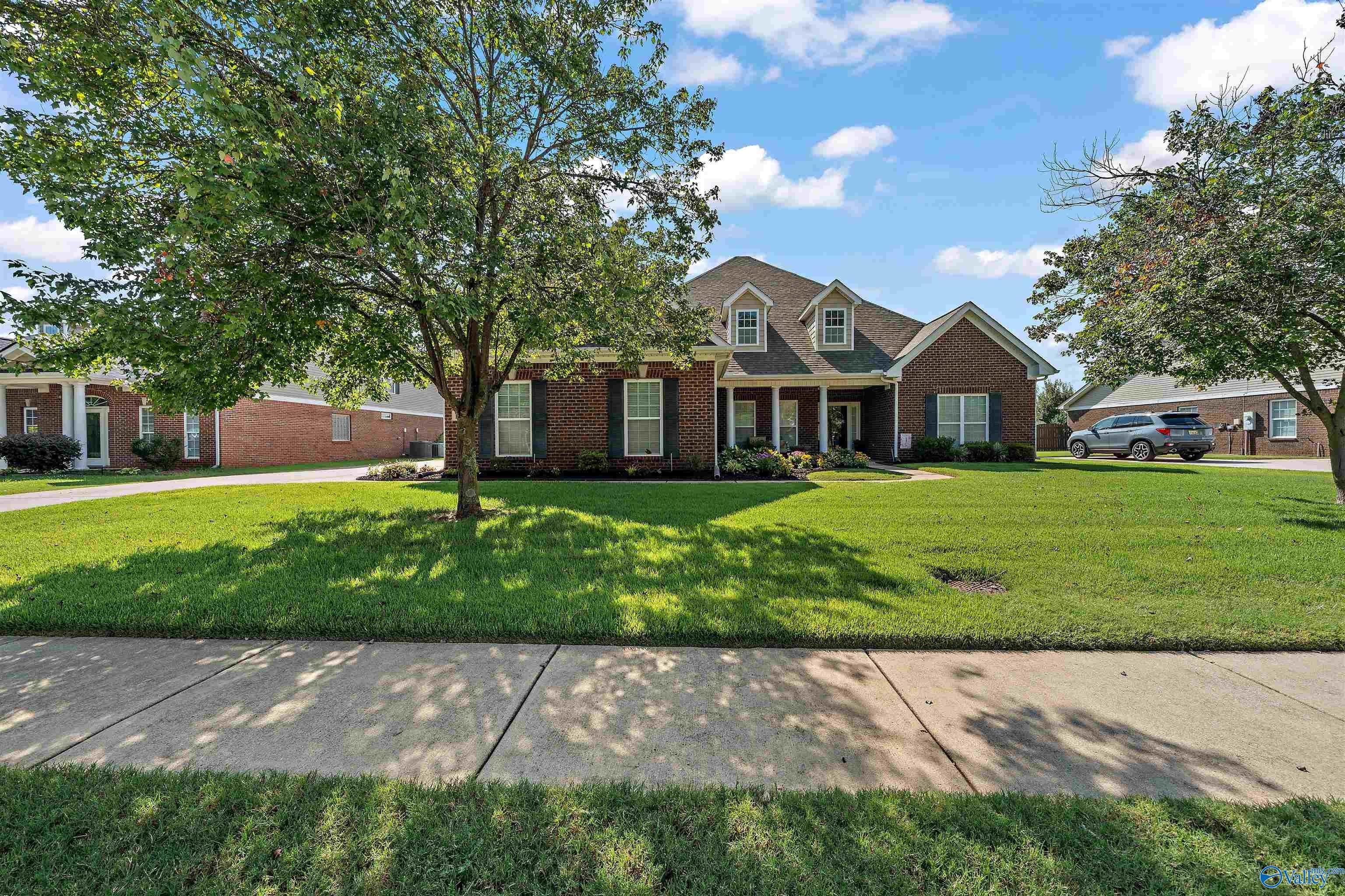 112 Legacy Cove Drive — photo