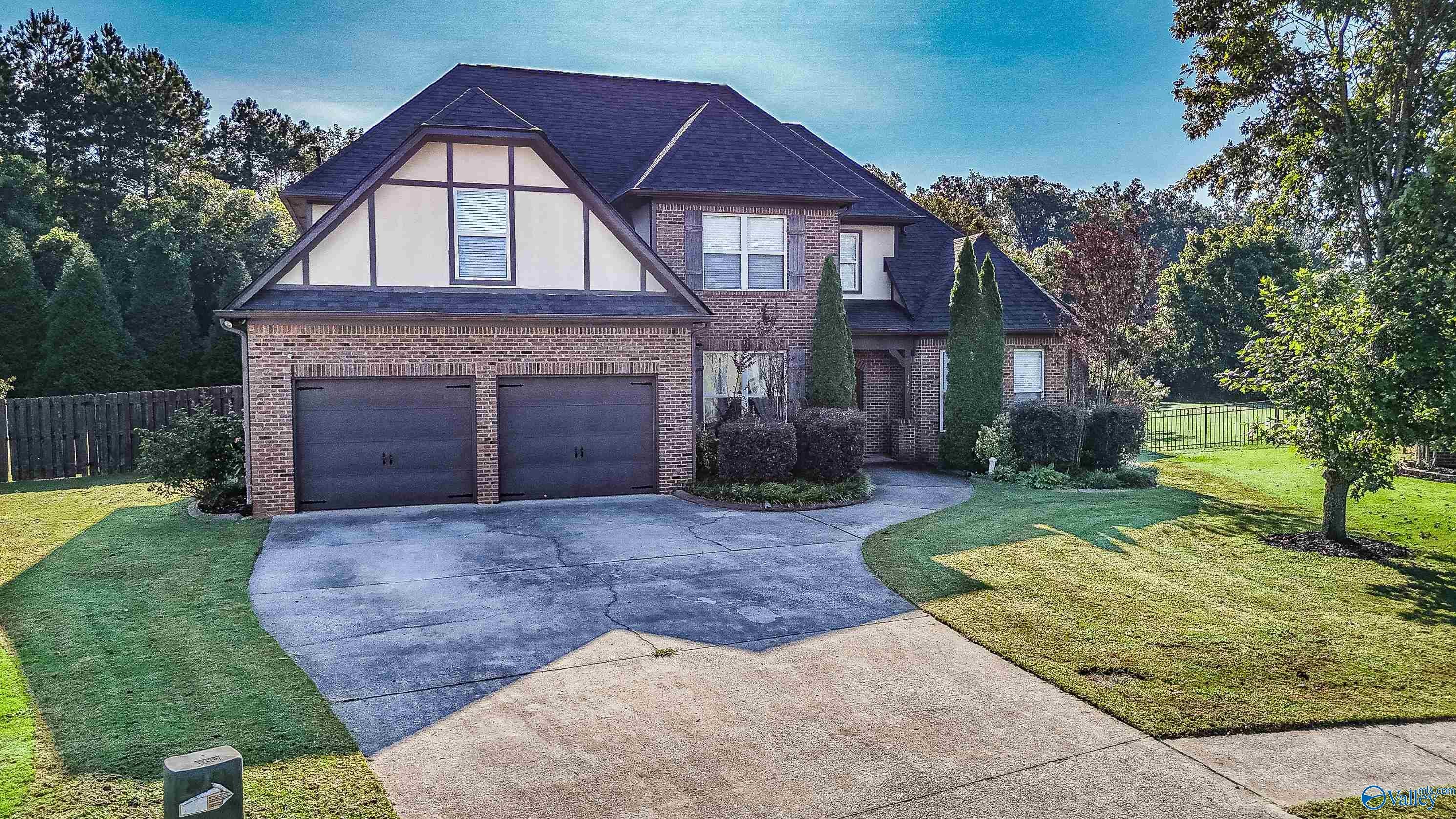 127 Windridge Way — photo
