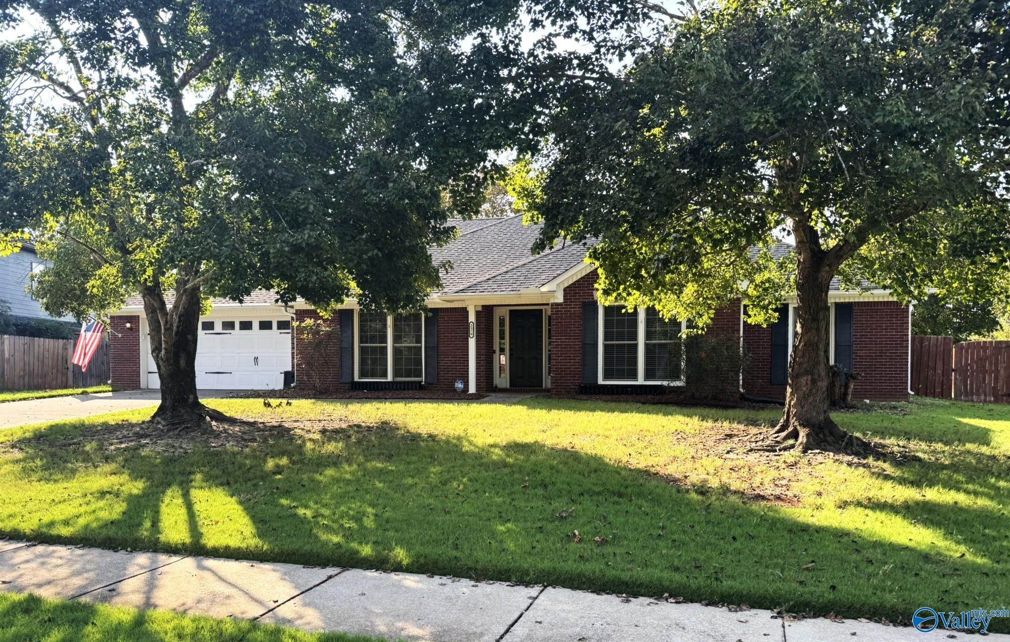 2379 Villaret Drive — photo