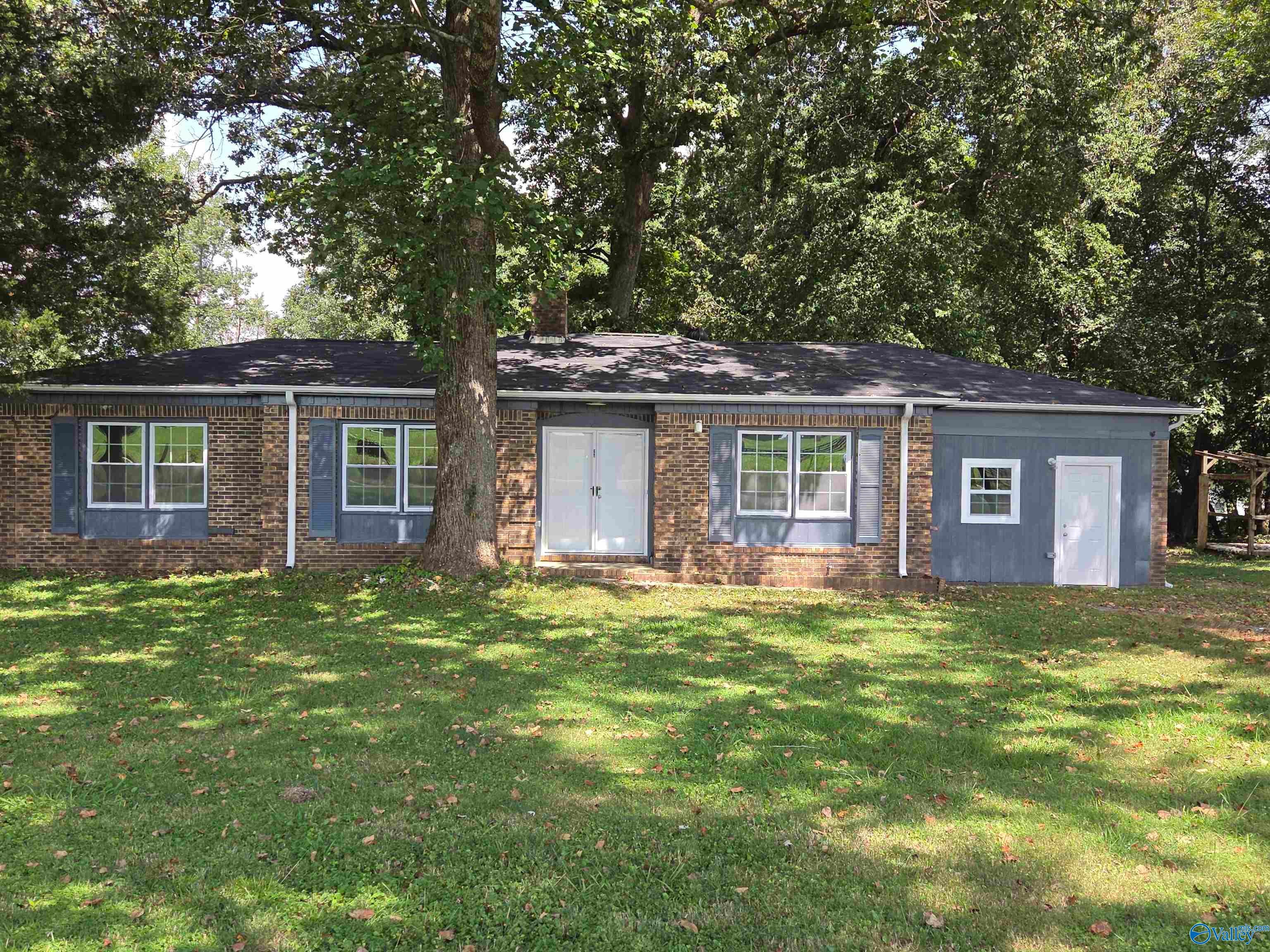 850 Ollie Howard Road — photo