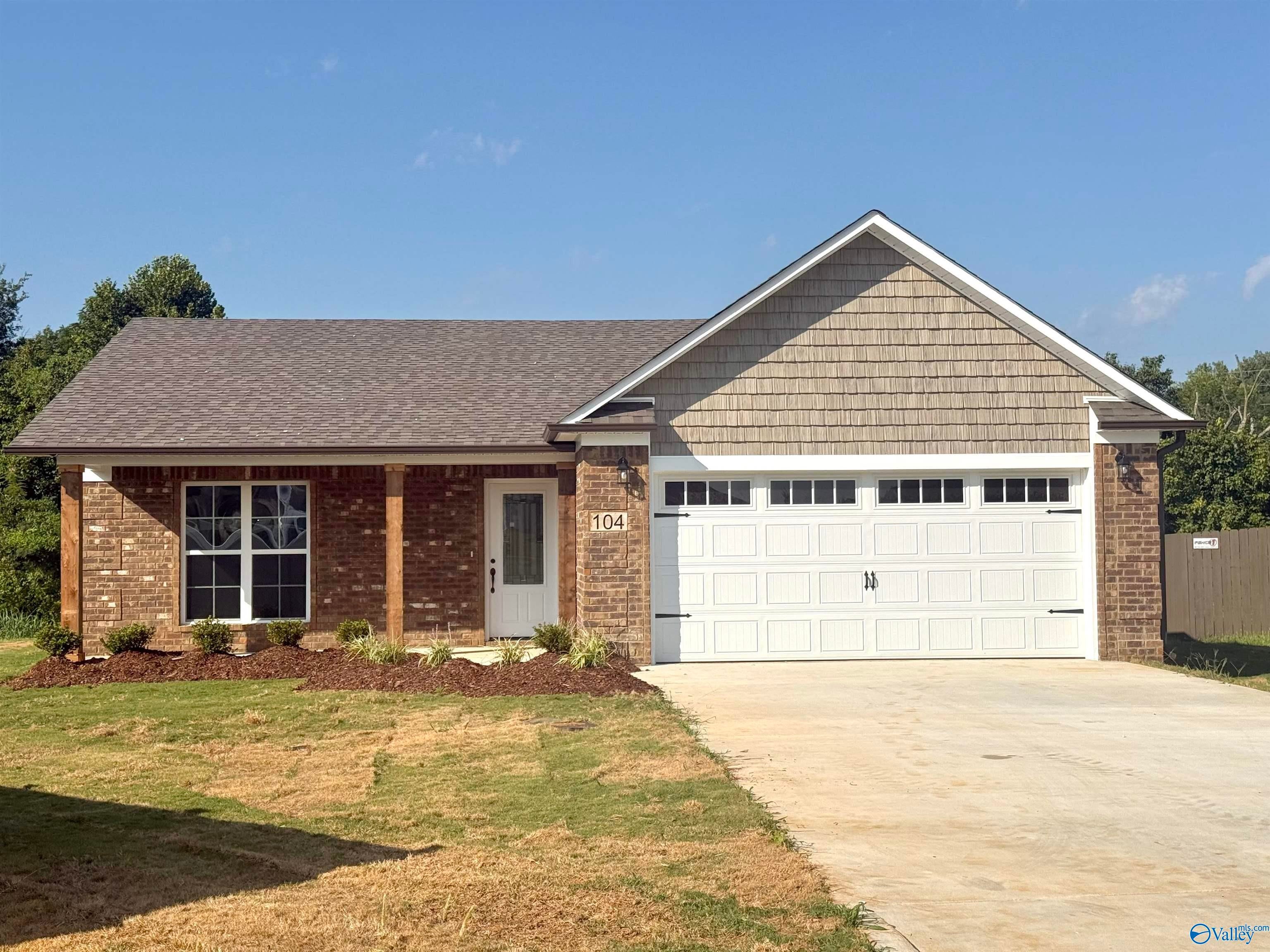 104 James Bowie Drive — photo
