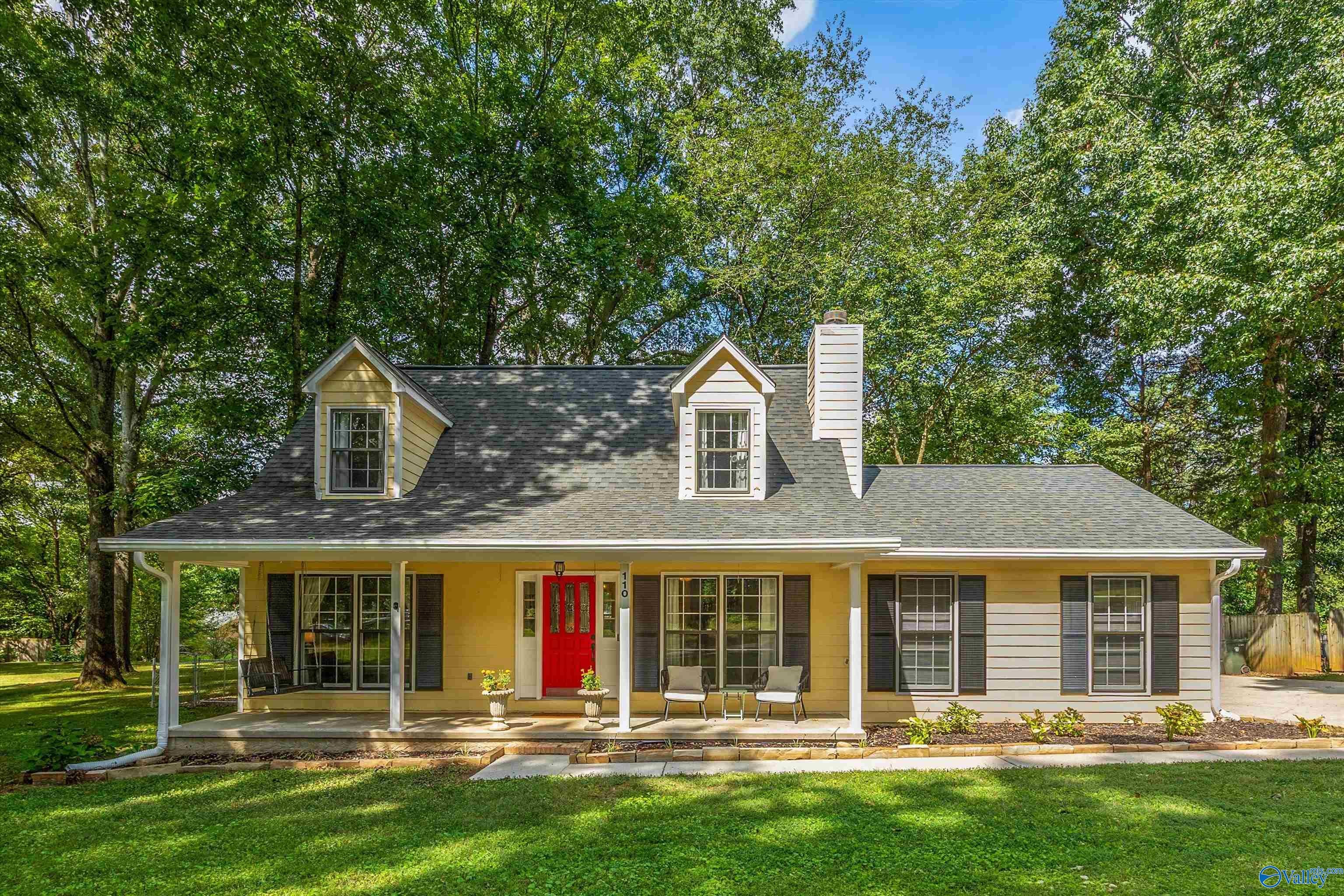 110 Raleigh Way — photo