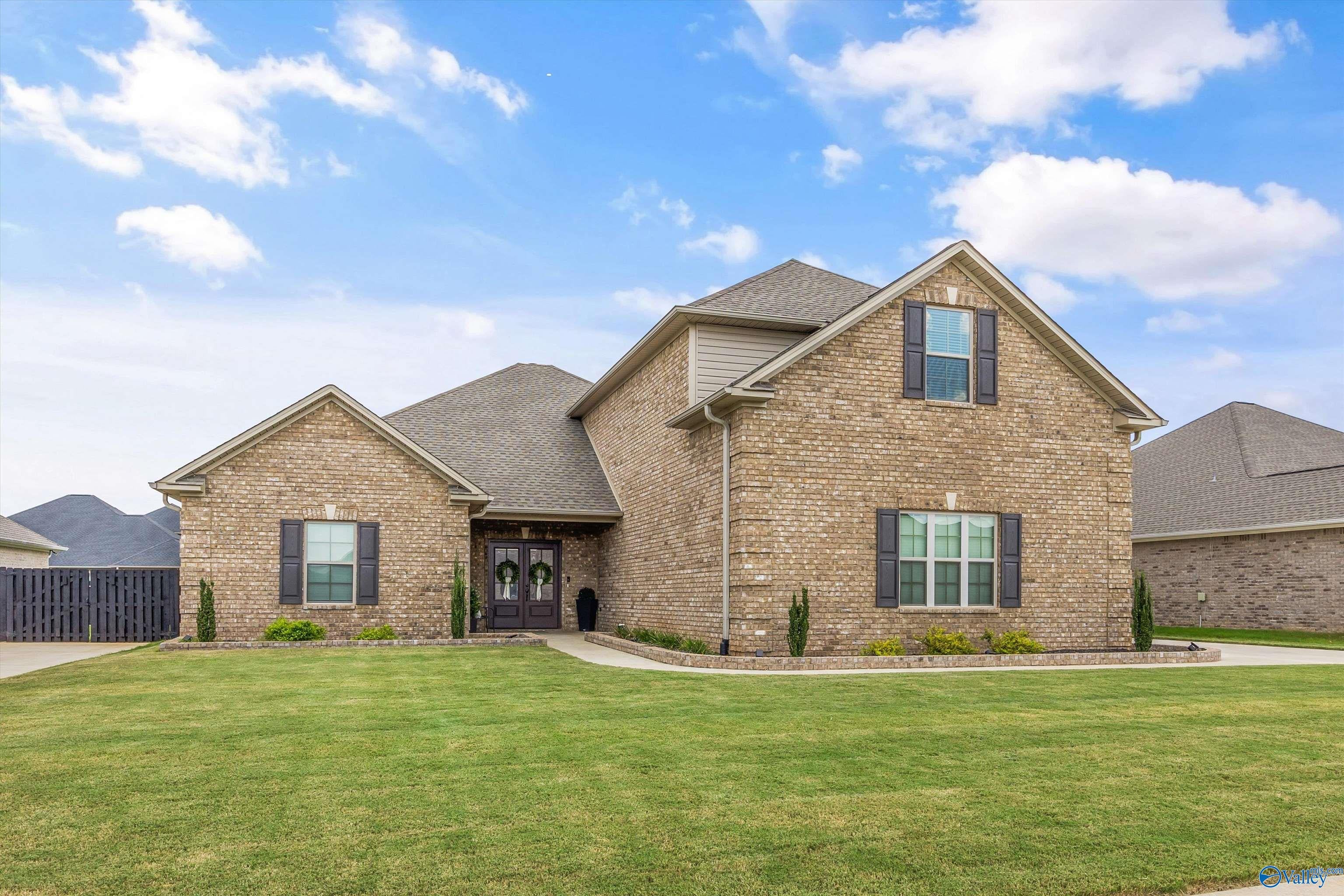 26381 Woodfield Drive — photo