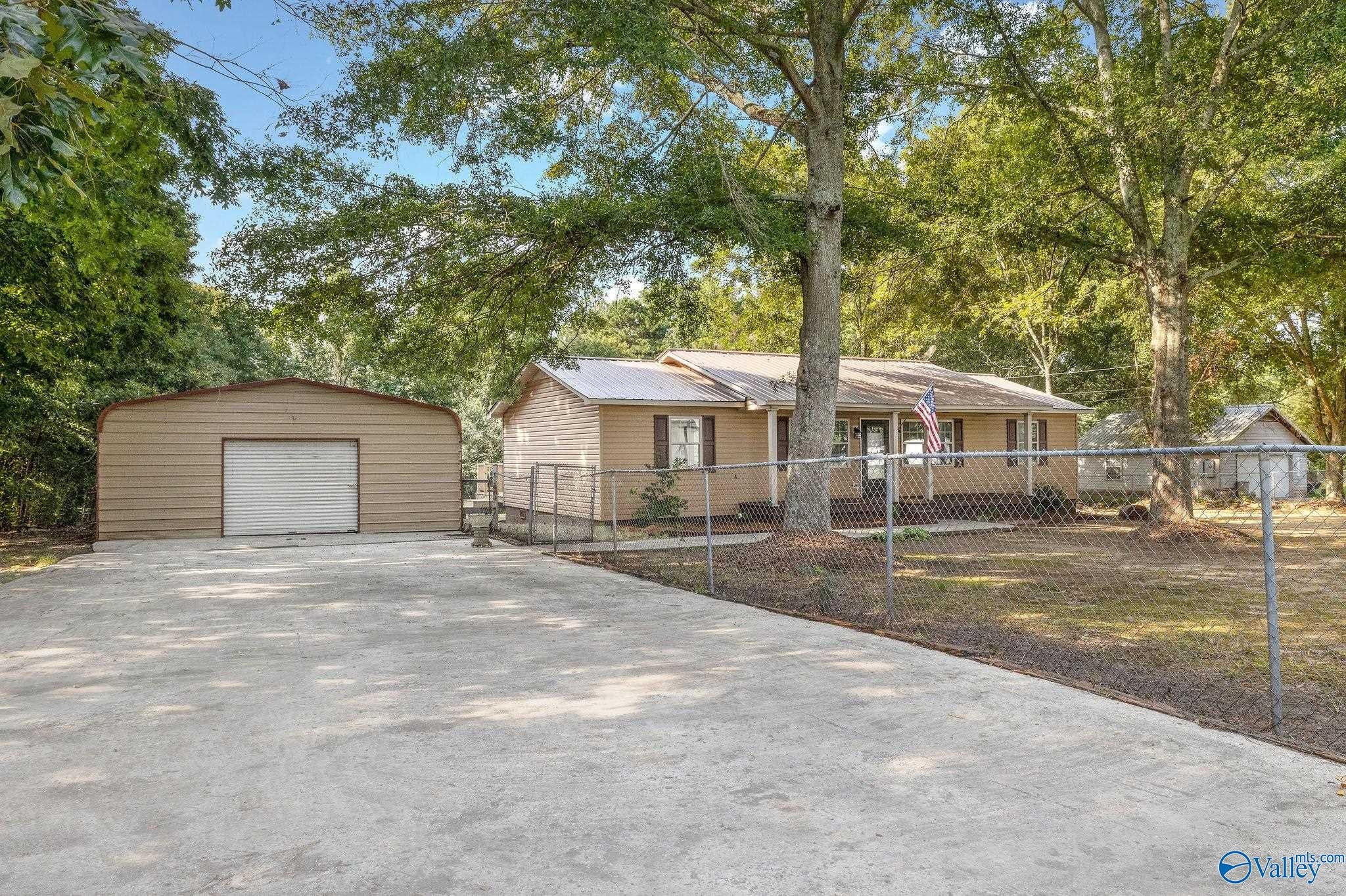 731 Taylor Circle — photo