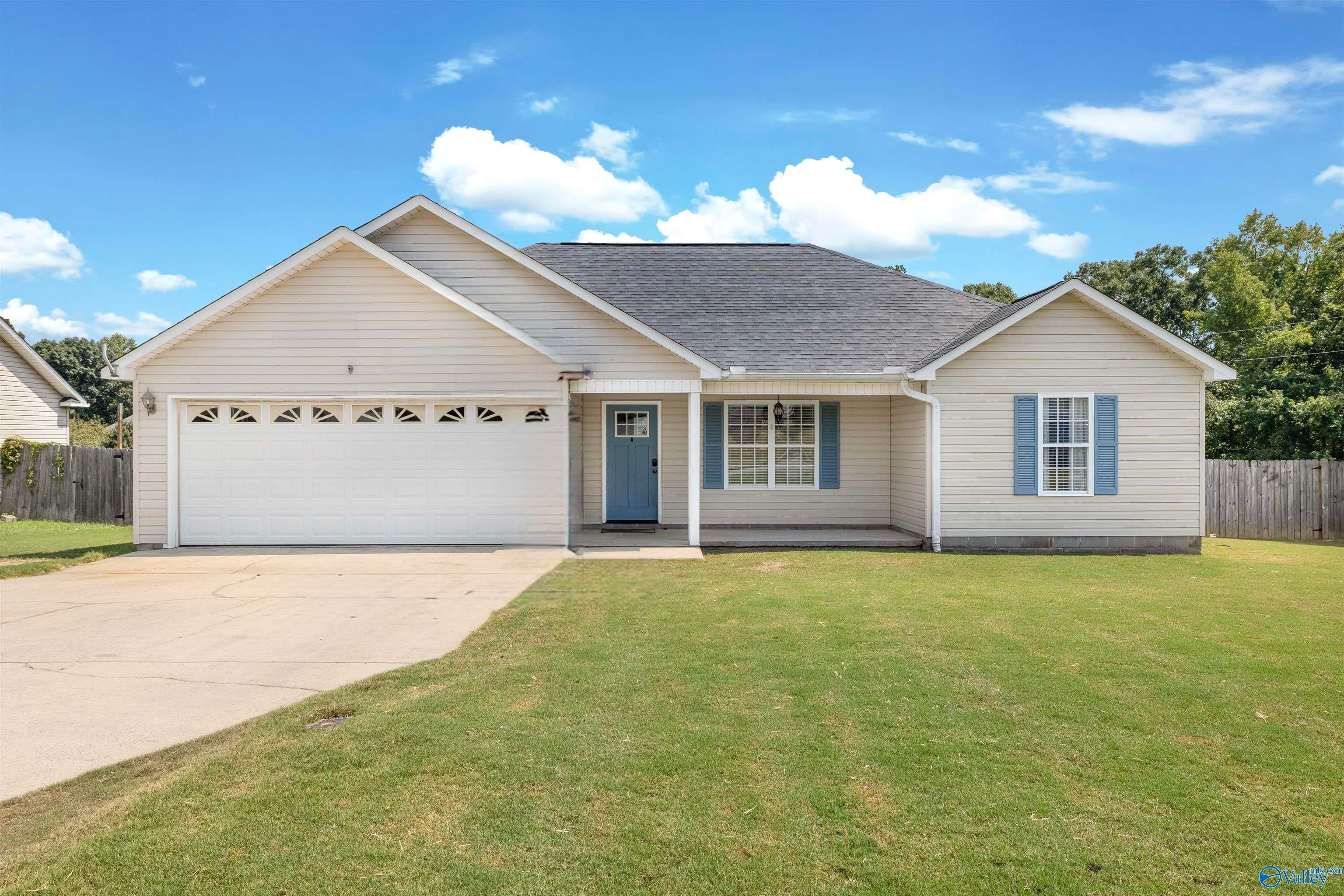 102 Meadowlark Drive — photo