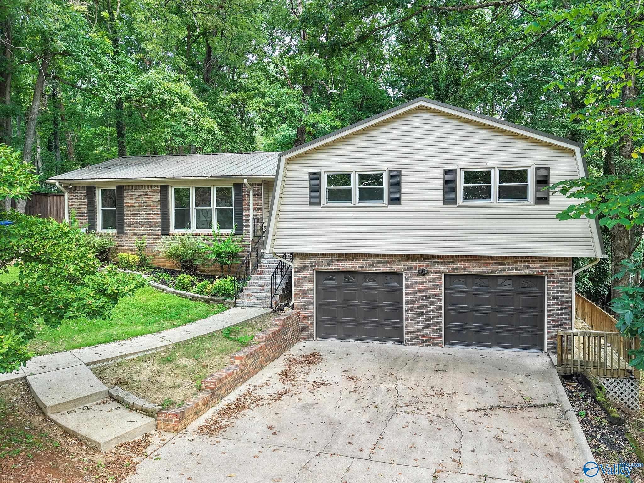 2016 Orba Drive NE — photo