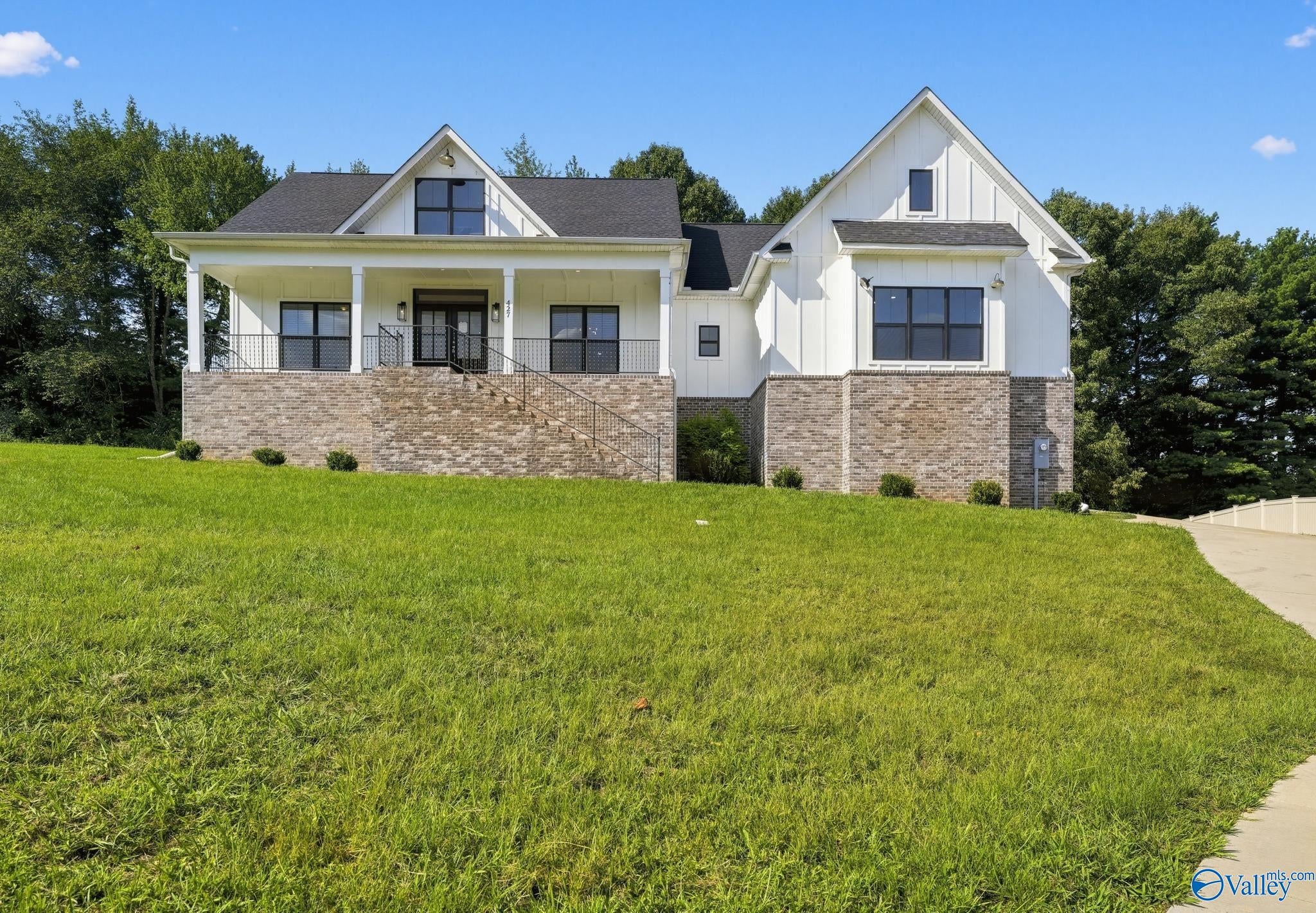 427 Meadow Winds Circle — photo