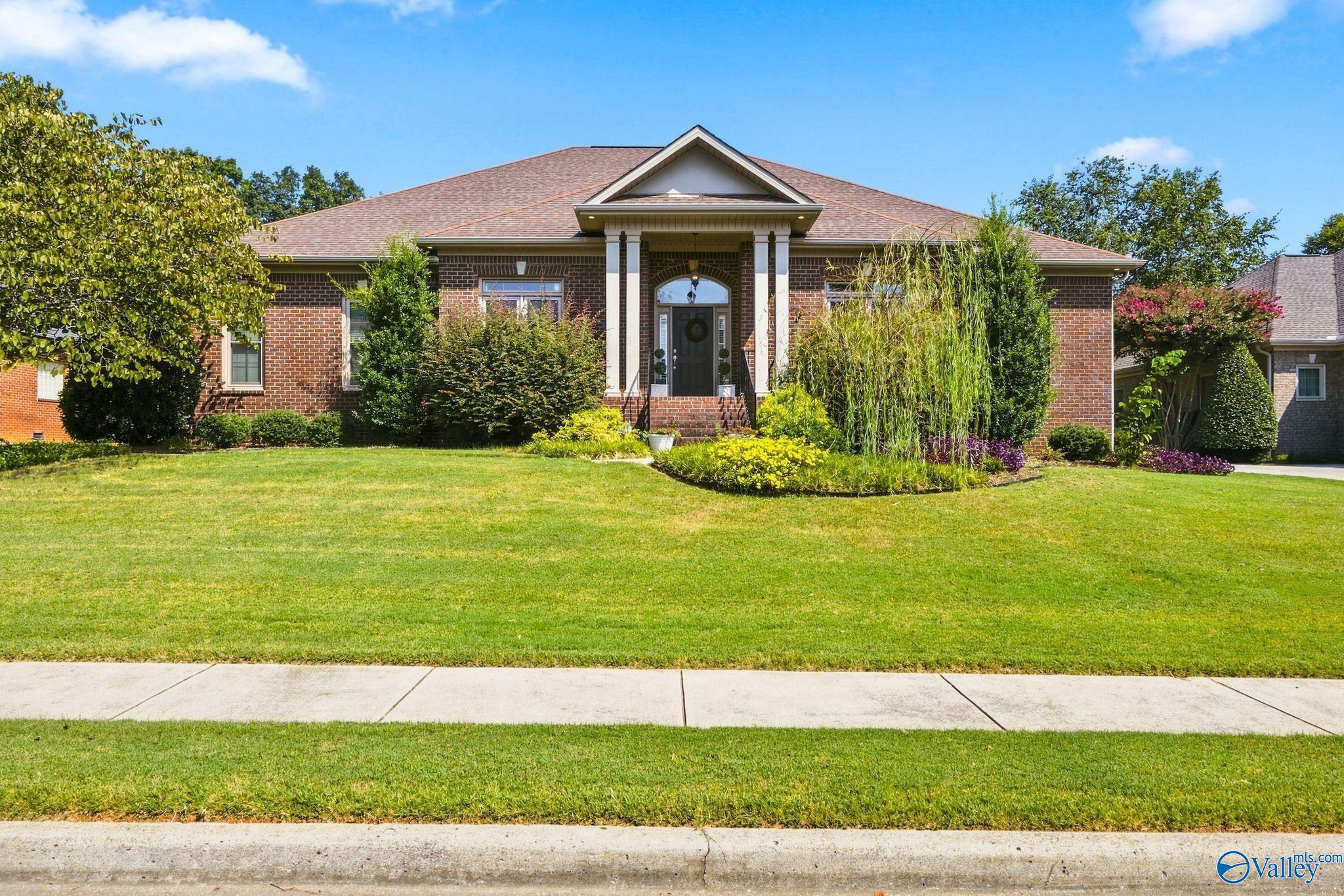 122 Merrimack Court — photo