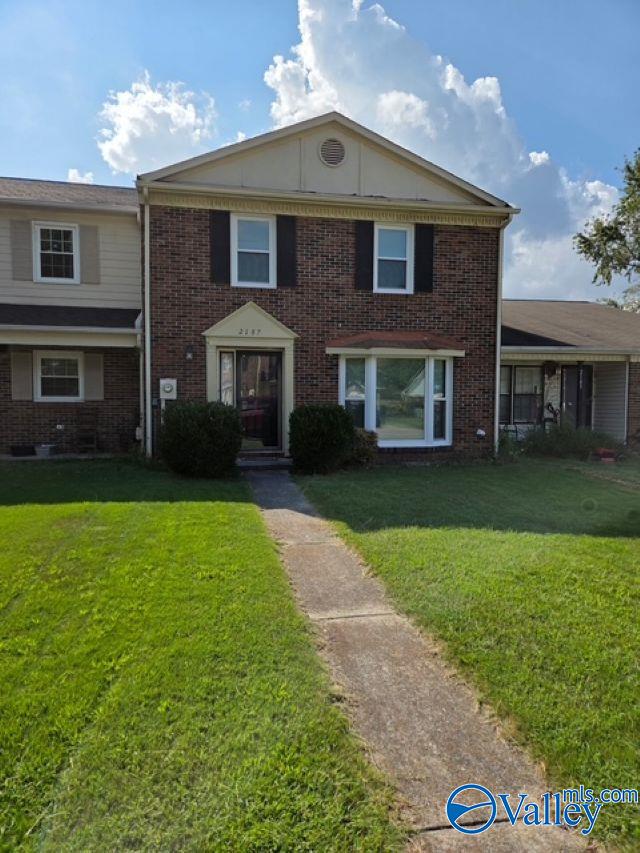 2187 Westbury Court SW — photo