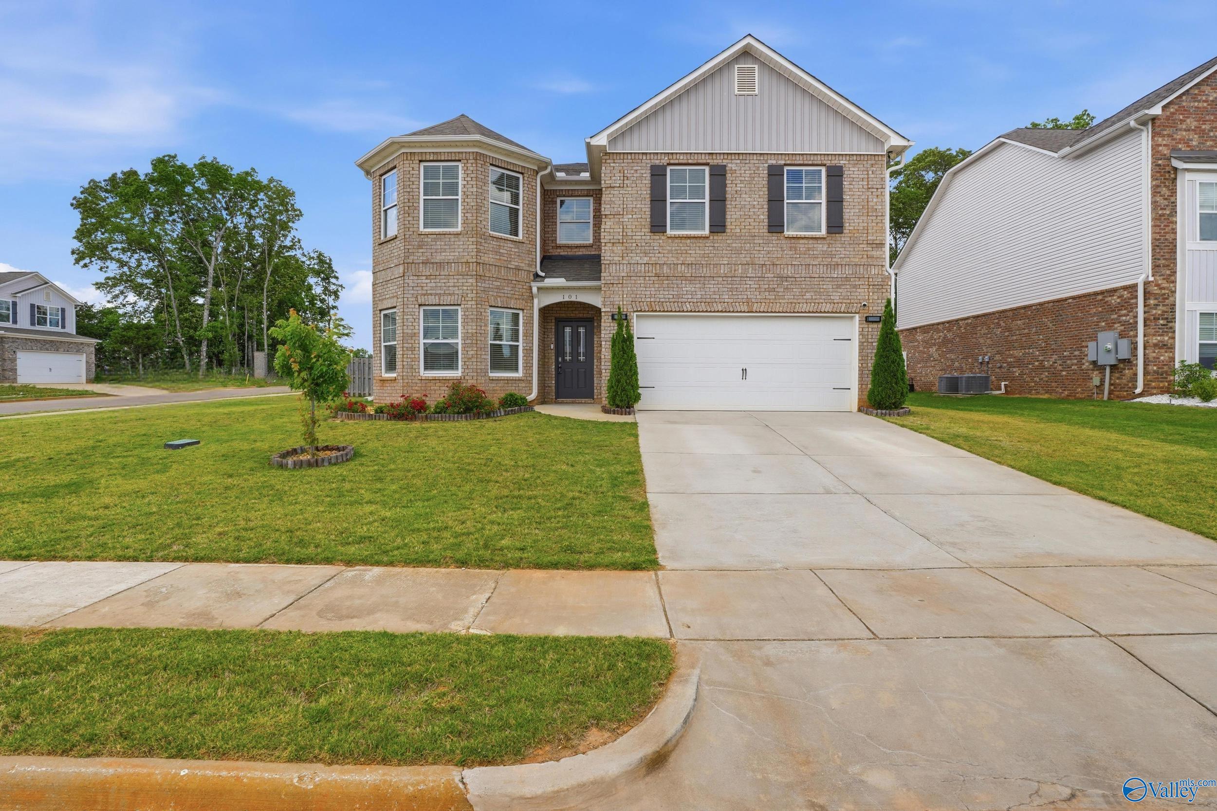 101 Brighton Lake Court — photo