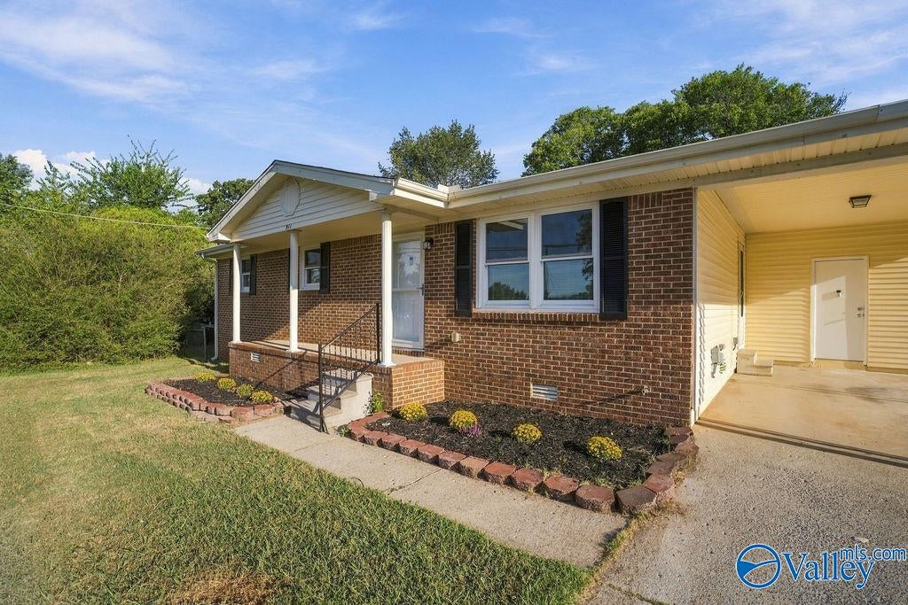 511 Carter Drive — photo