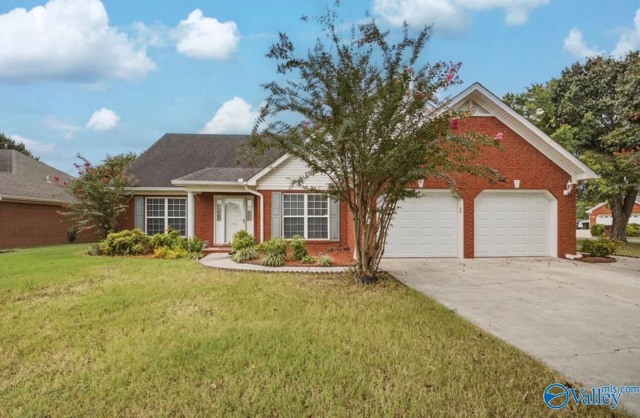 1605 Lake Pointe Drive SW — photo