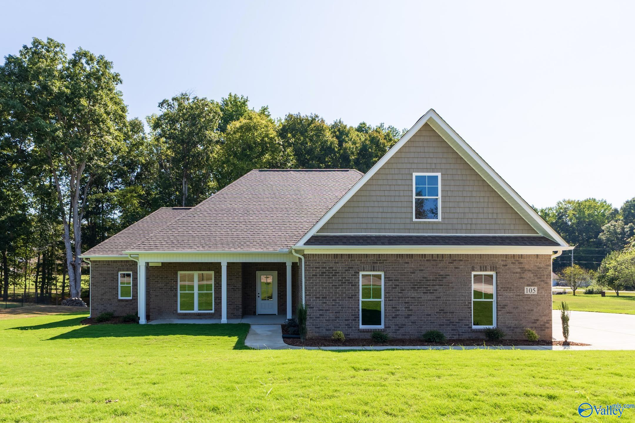 105 Lakeridge Court — photo