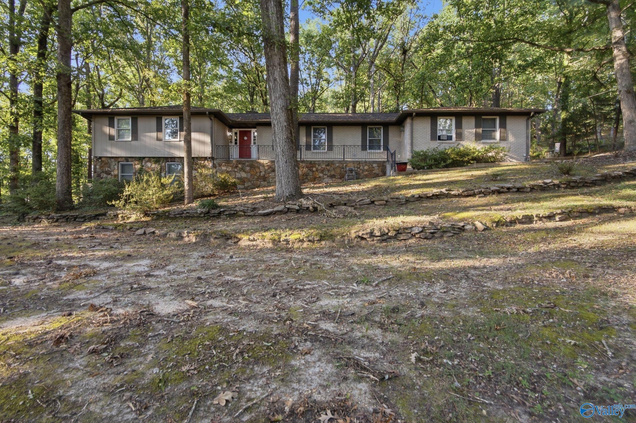 2806 Burningtree Mountain Road SE — photo