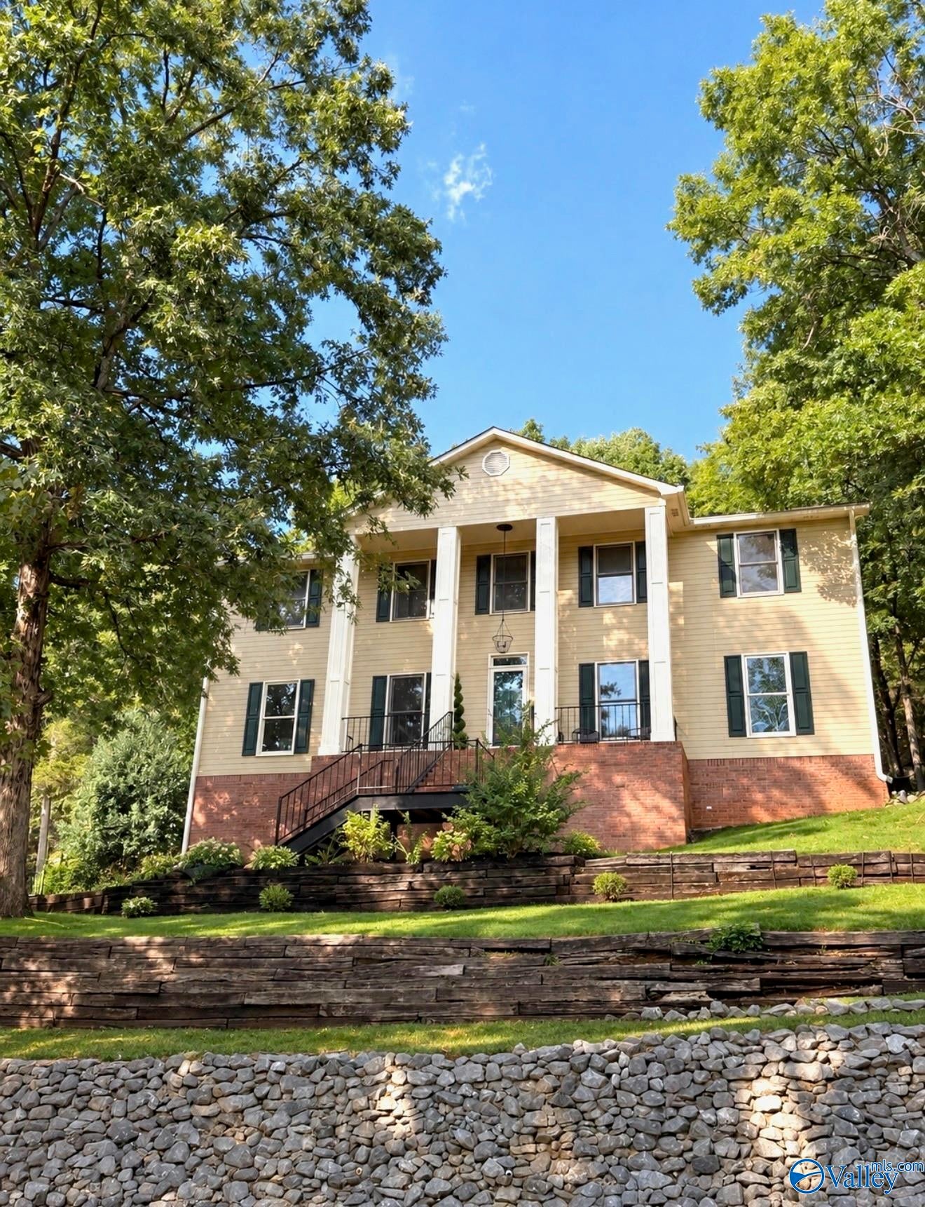 1801 Blevins Ridge Drive — photo