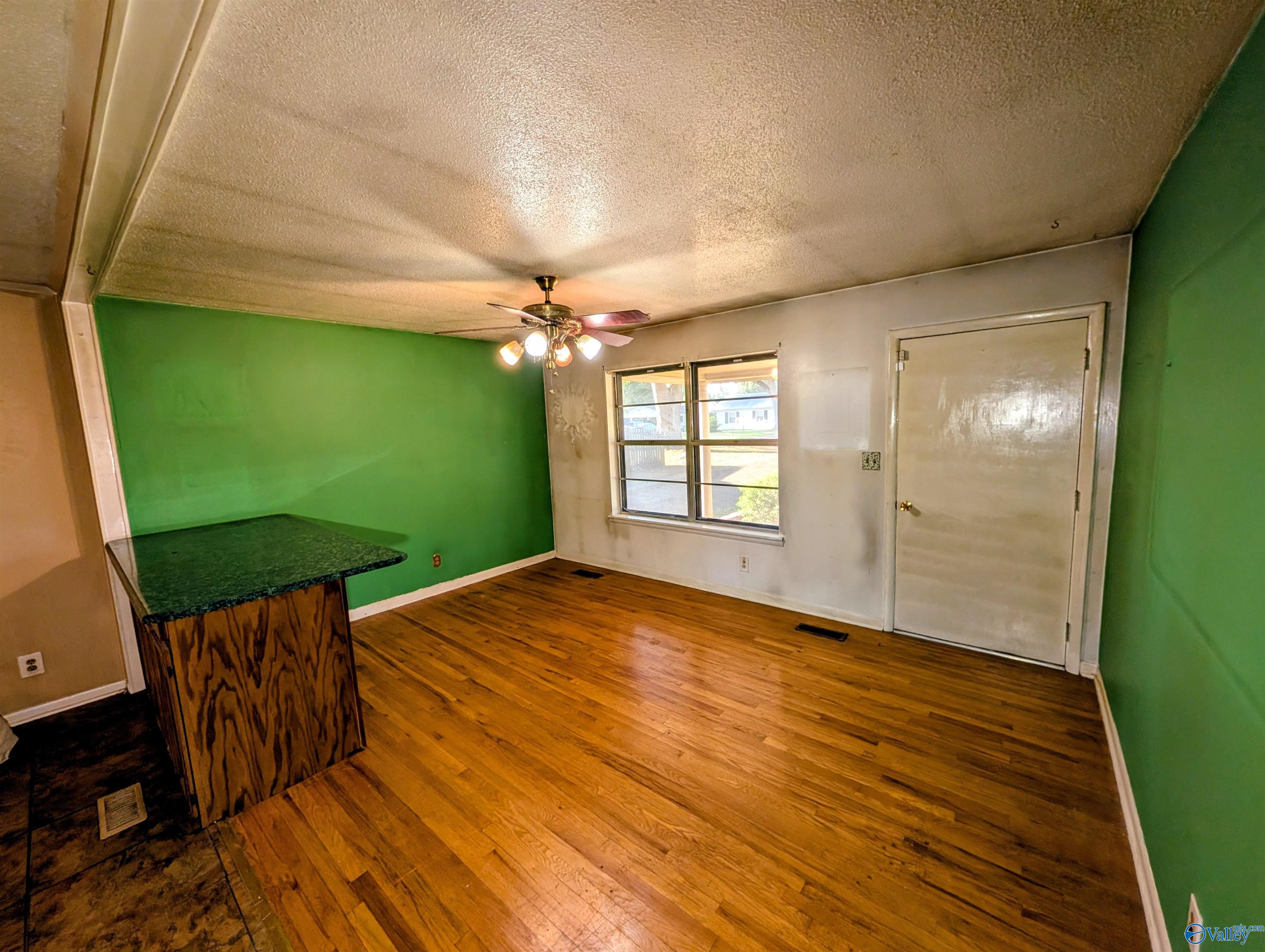 405 Clearview Street SW, Decatur, AL 35601 — photo 3