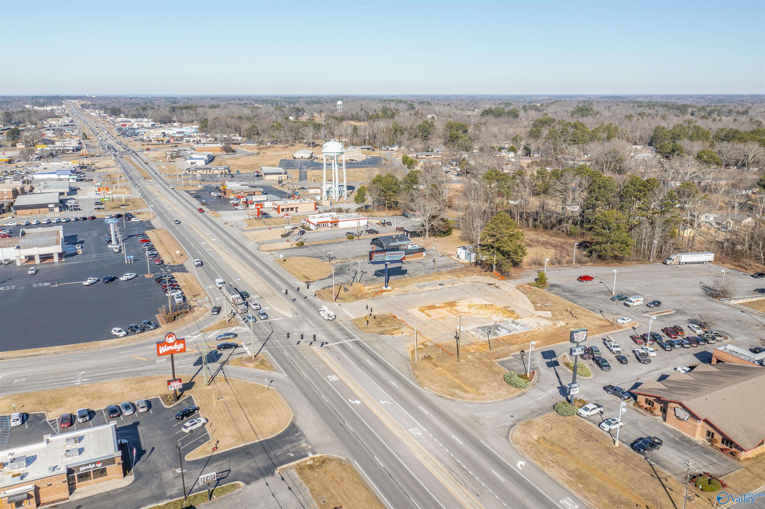 608 US Highway 431 — photo
