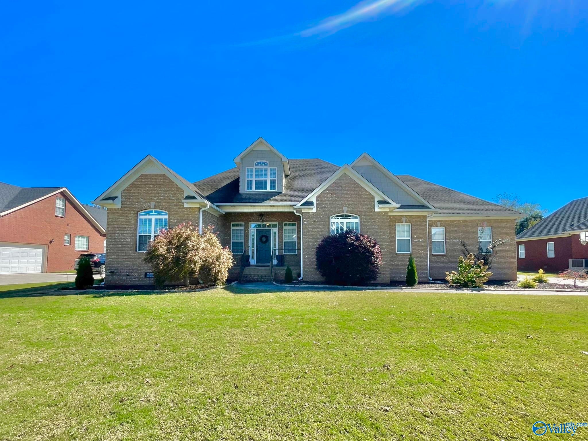 228 Twin Lakes Drive — photo