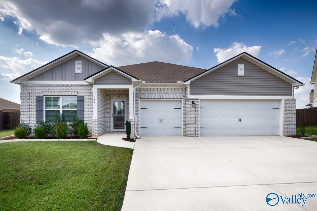 106 Lottie Belle Court — photo