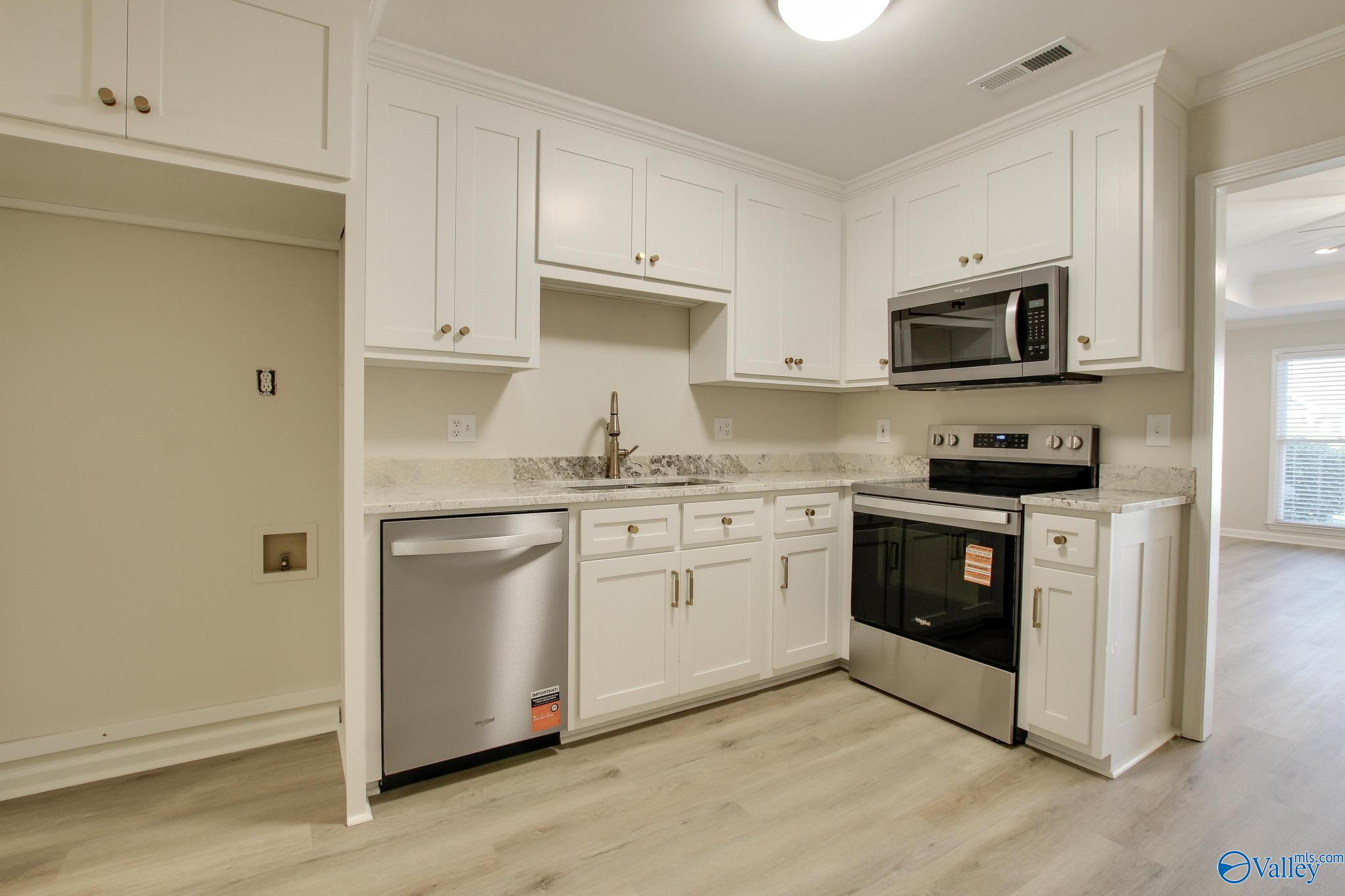 2419 Halifax Place, Decatur, AL 35601 — photo 3
