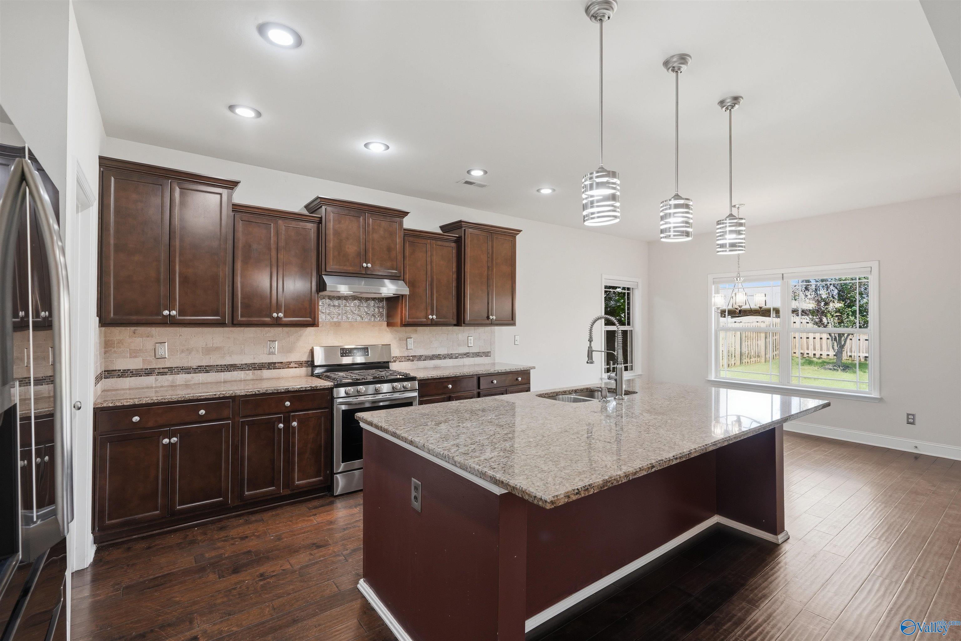 3011 Magnolia Leaf Circle SE — photo