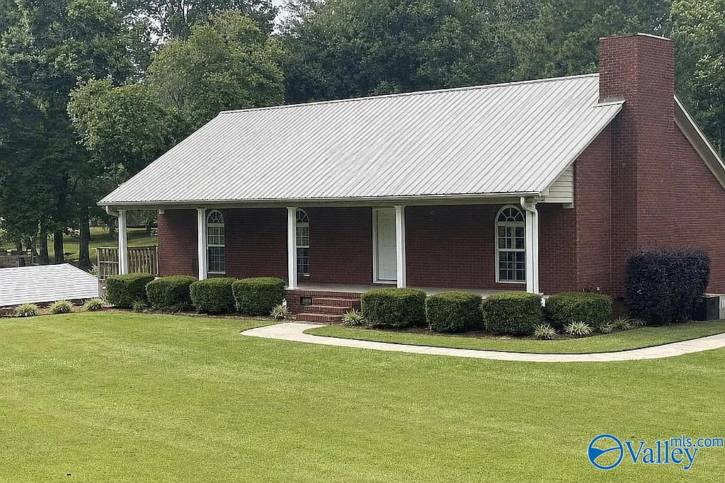 112 Sweet Home Rd — photo
