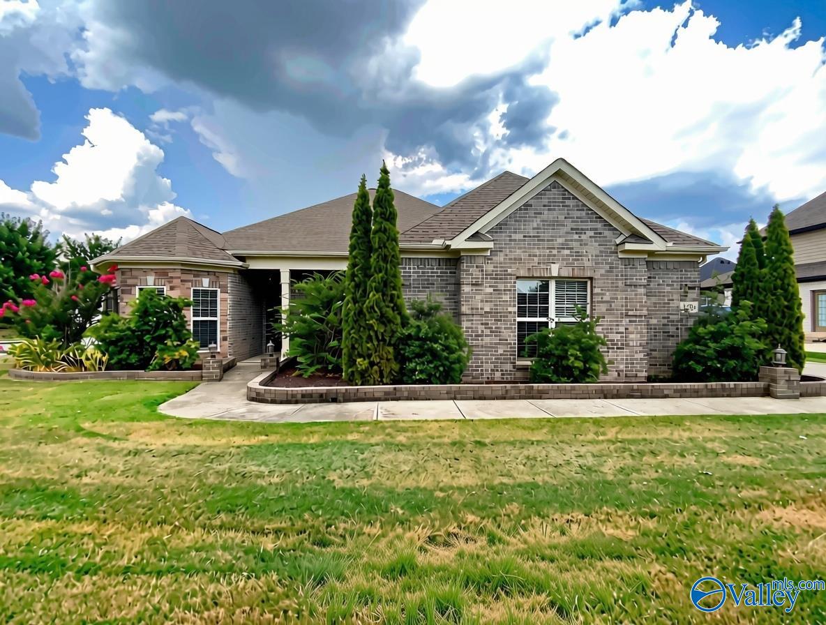 126 Creekrock Drive — photo