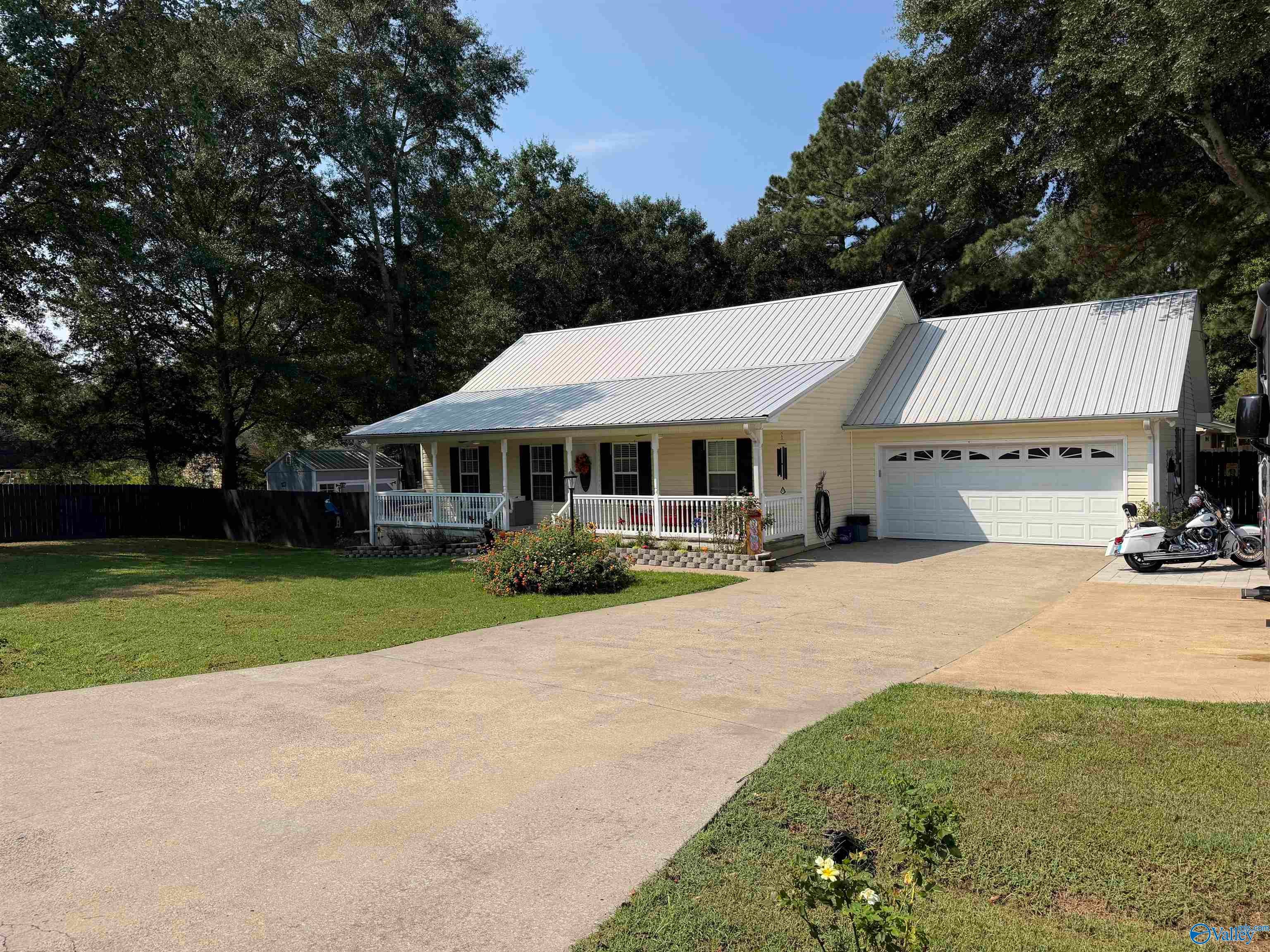 665 Old Horton Road — photo