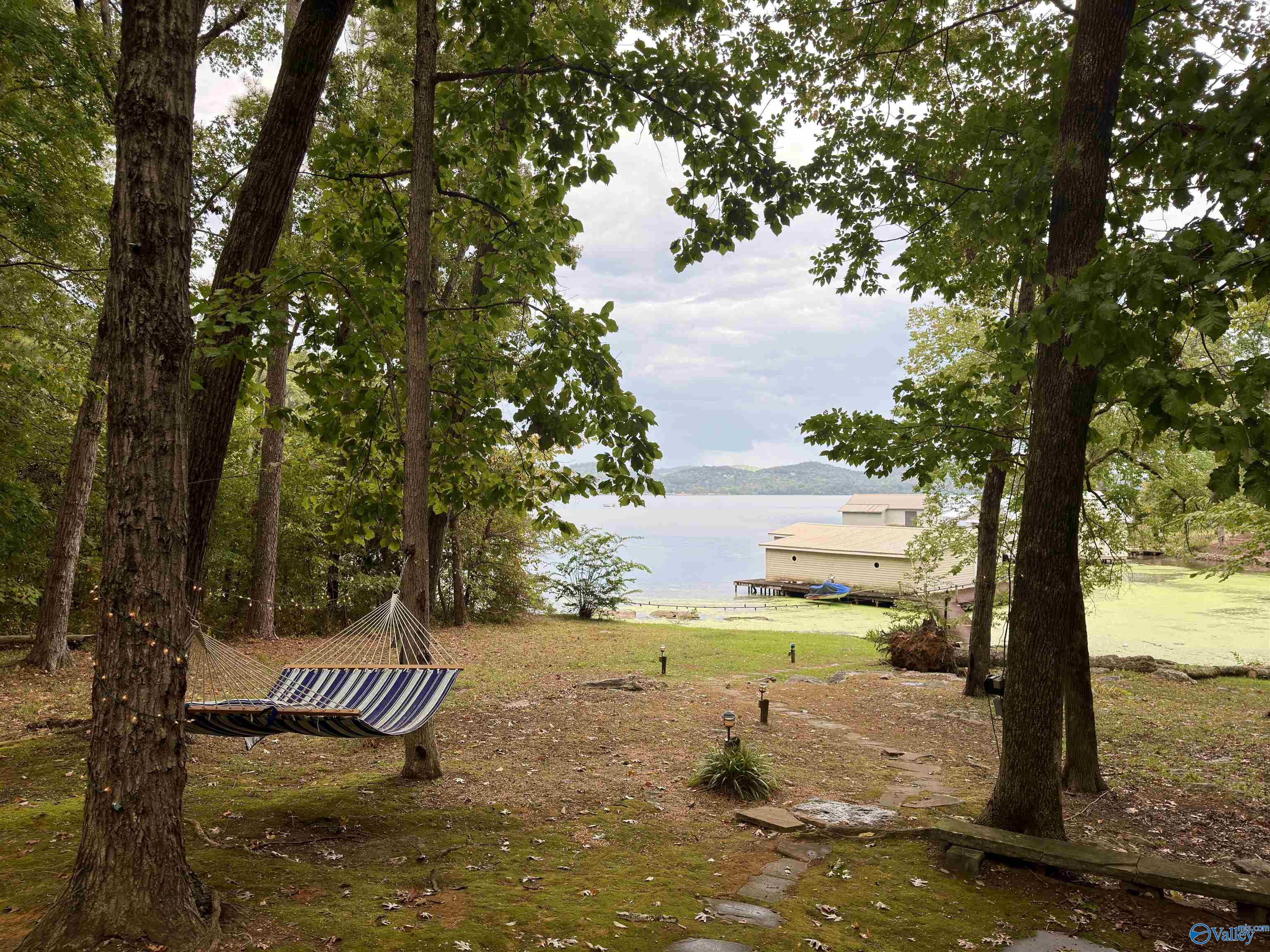 860 Pine Island Circle — photo