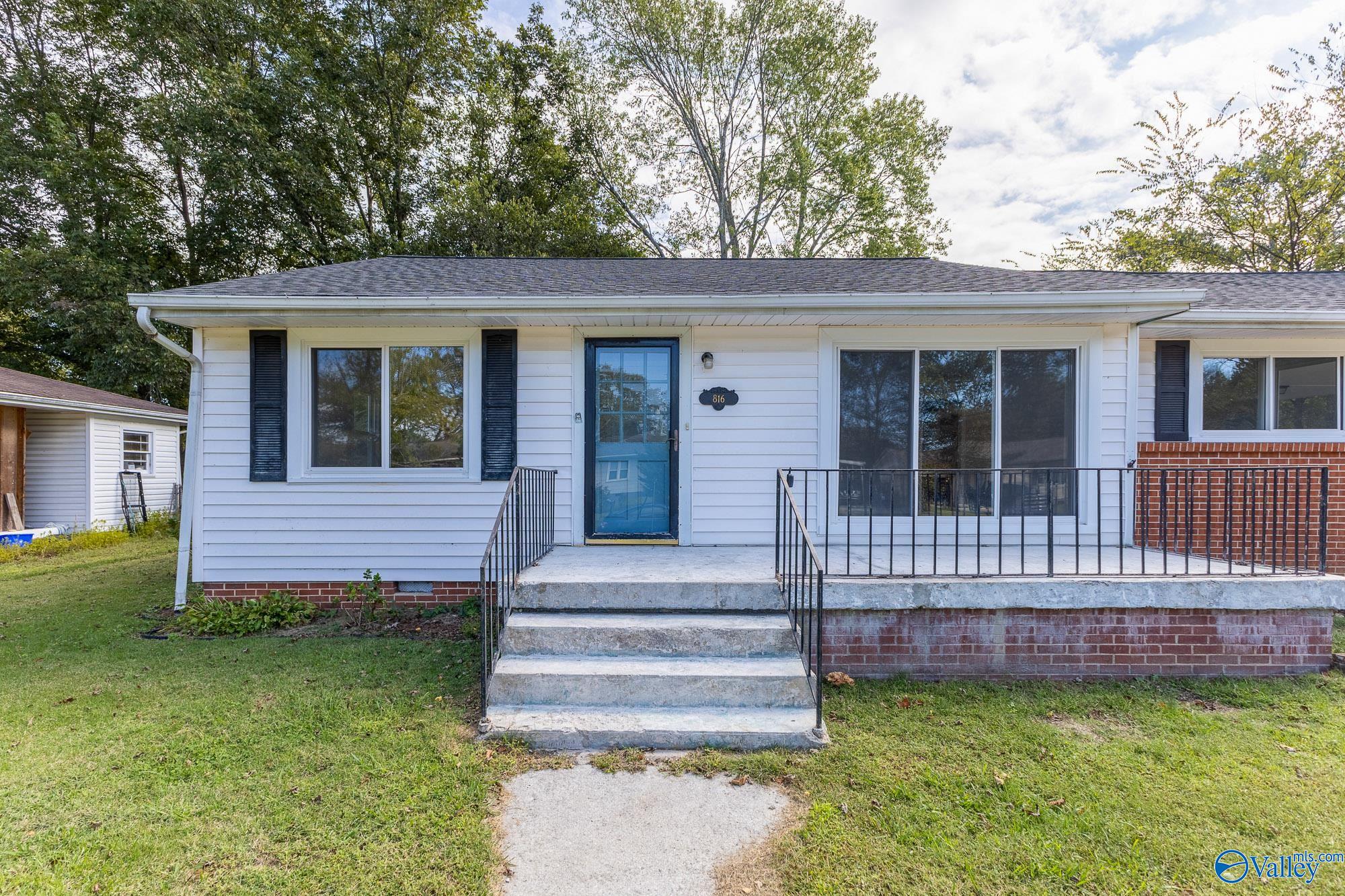 816 Giles Drive — photo