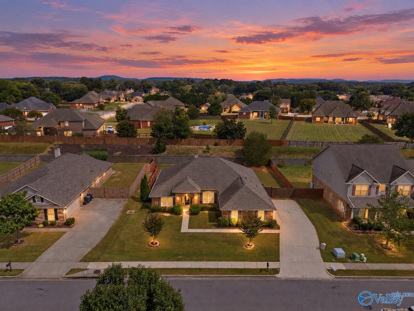 520 Summer Cove Circle NW — photo