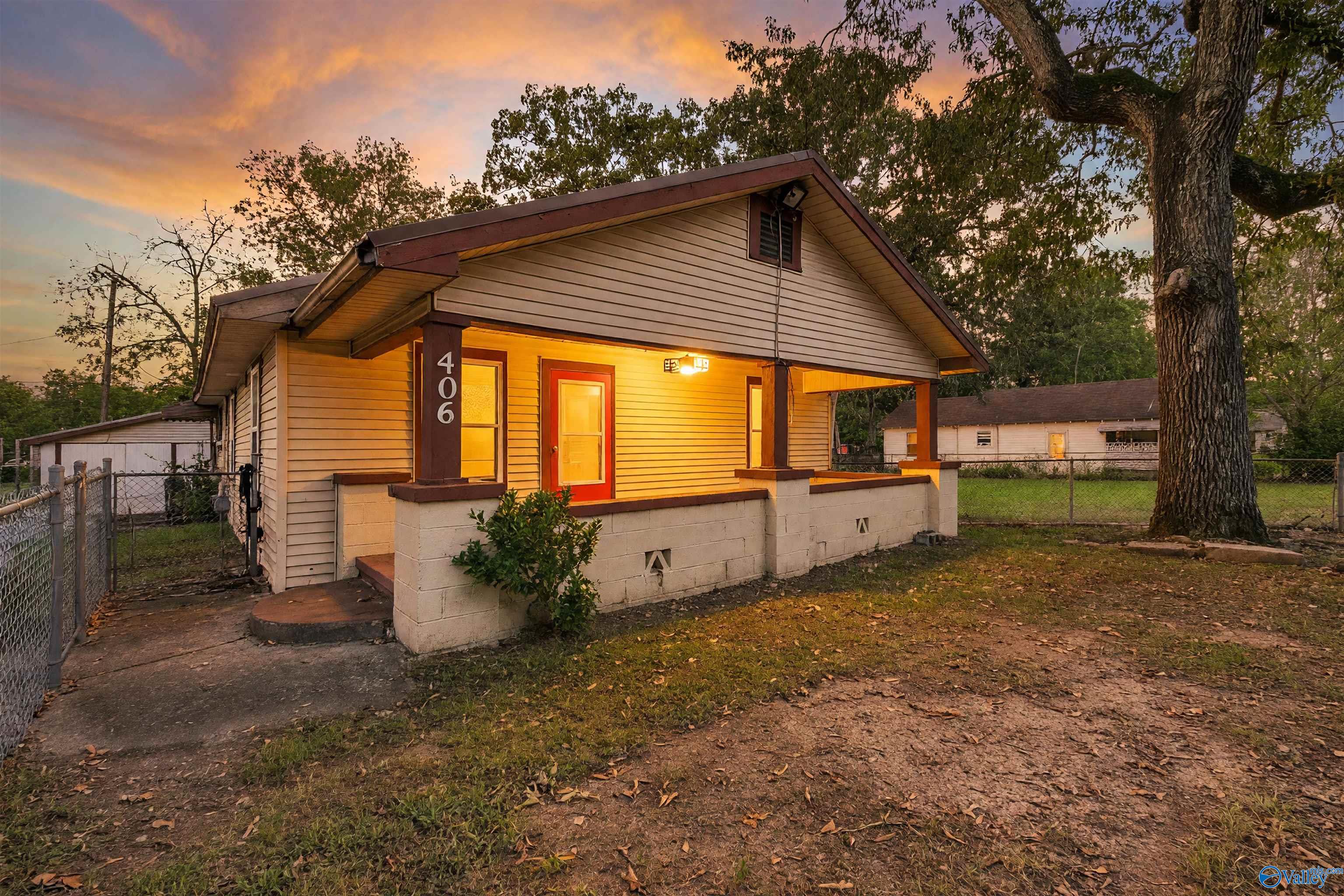 406 Grady Street — photo