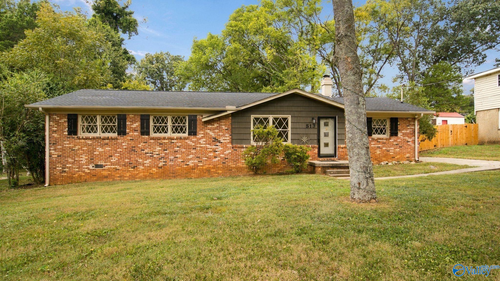 513 Ronald Drive SE — photo