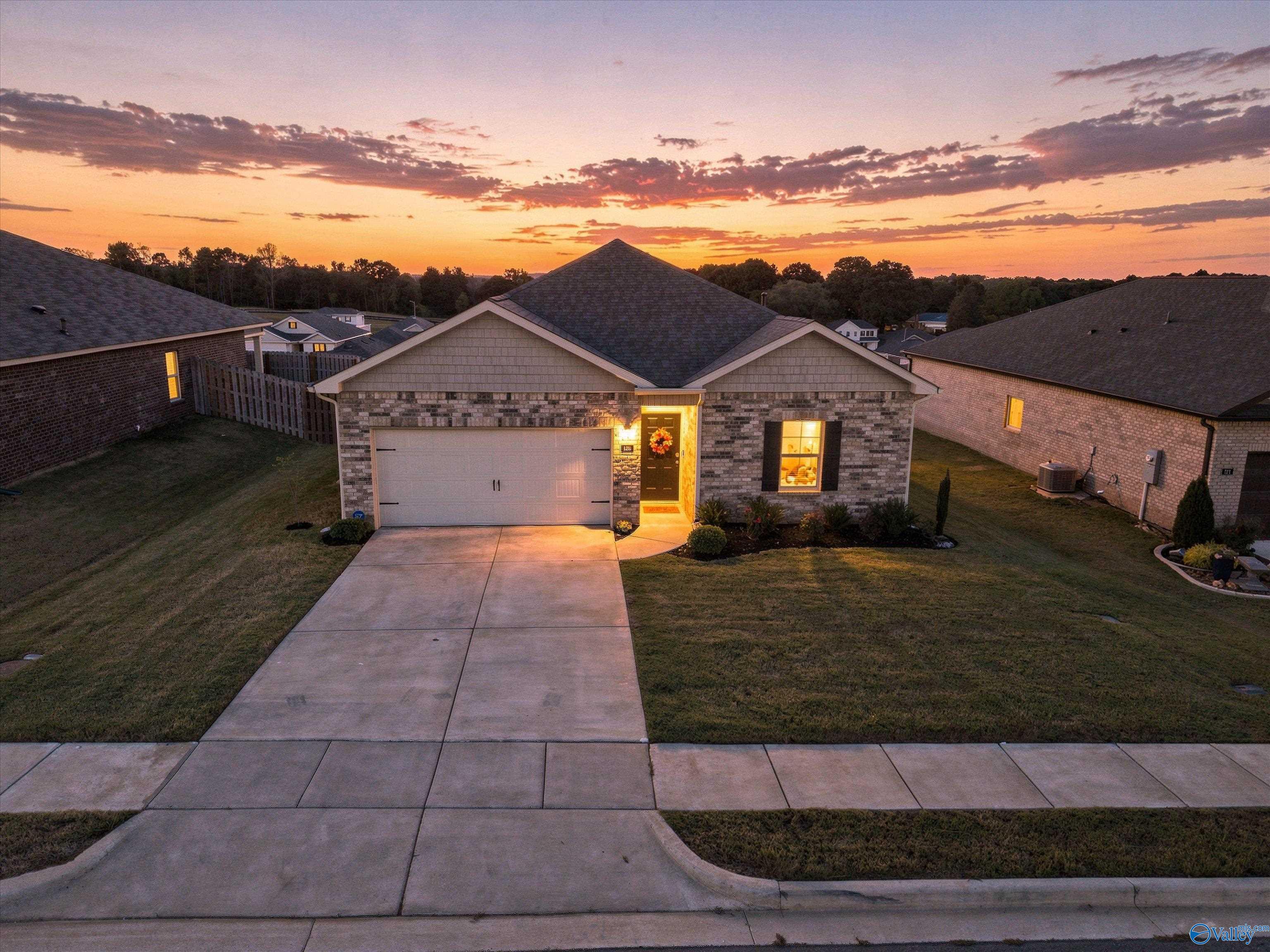 123 Settlement Drive — photo