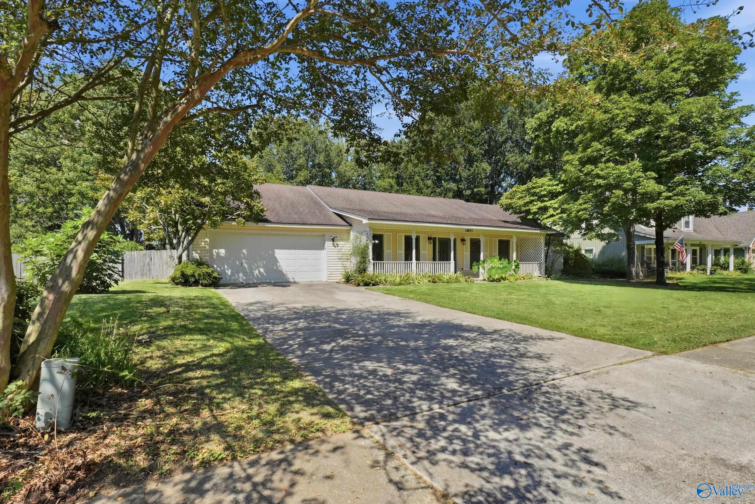 14875 Clovercrest Drive — photo