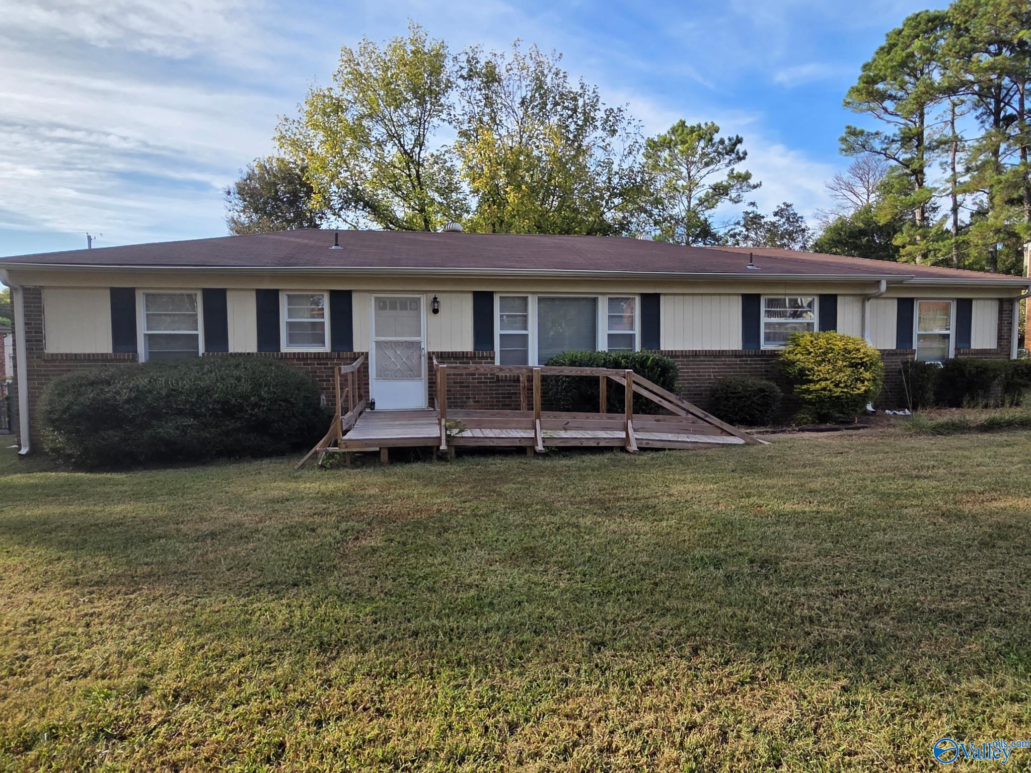 2218 Norris Road NW — photo