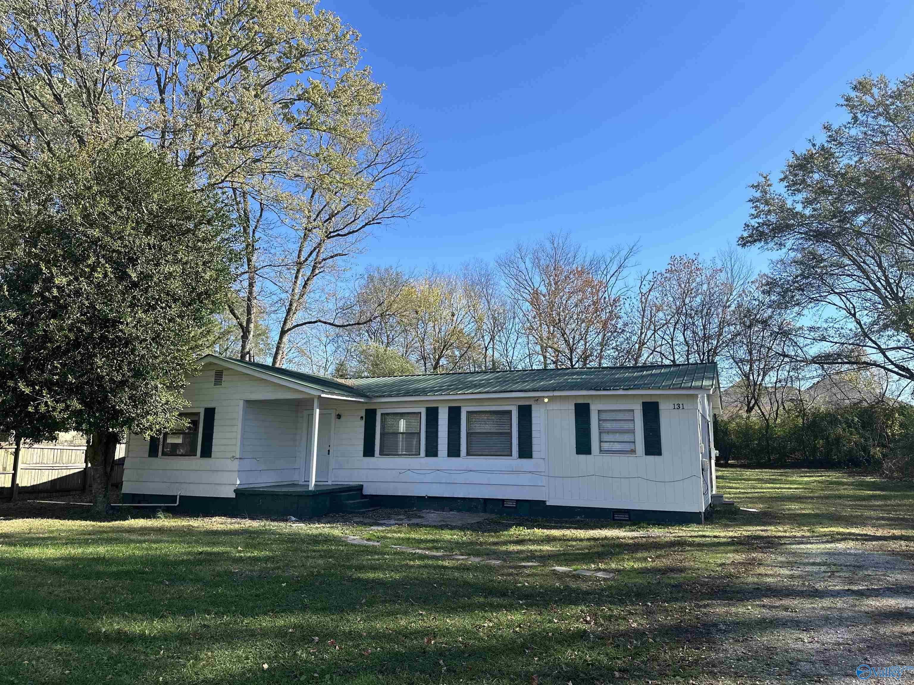 131 R Hammond Court — photo